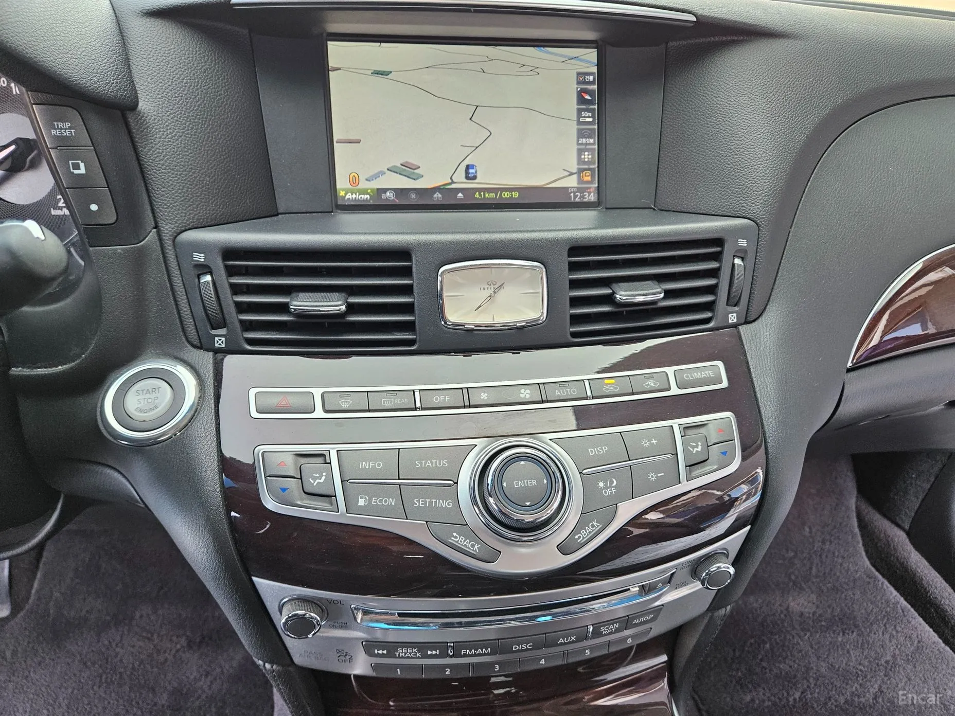 Infiniti M37 превью 20