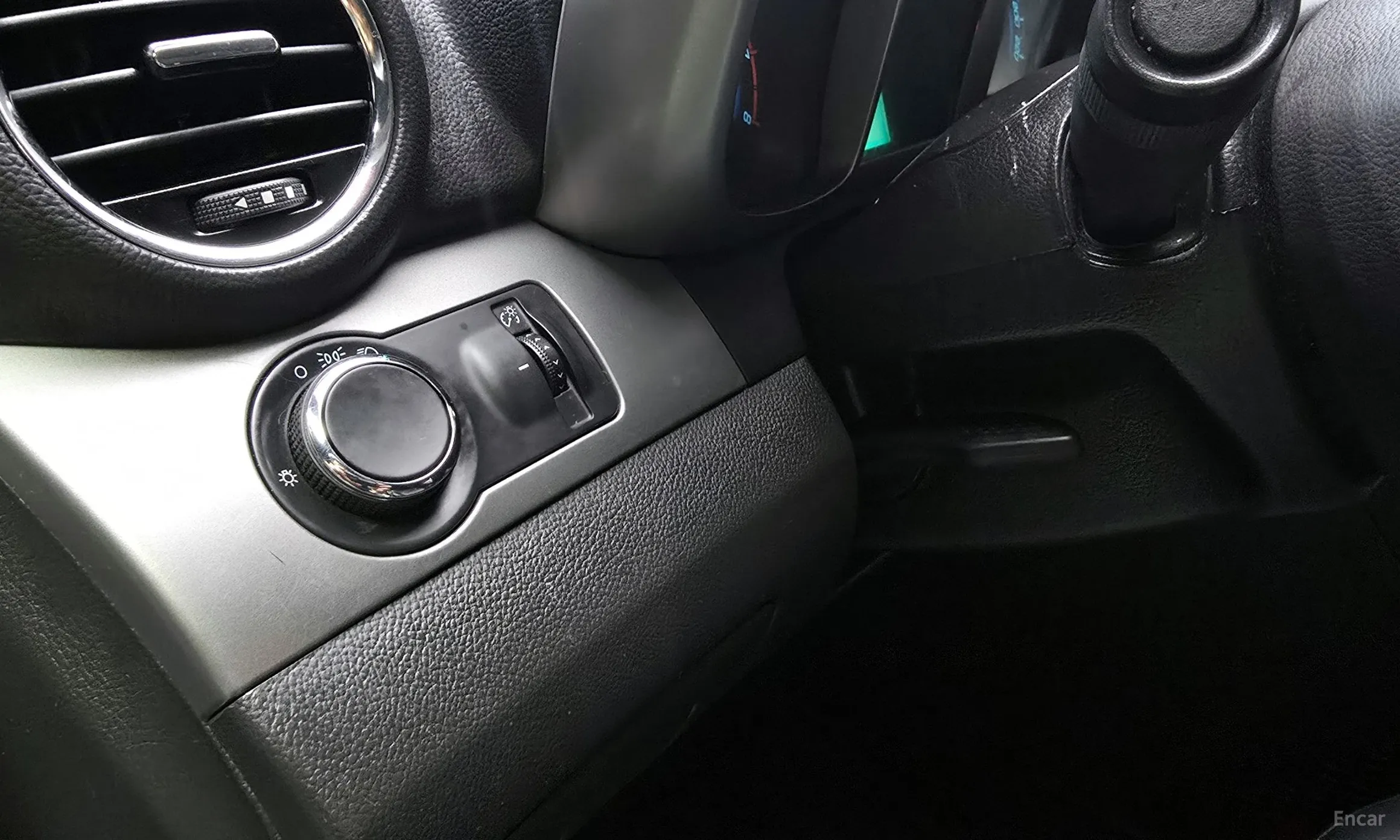 Chevrolet (GM Daewoo) Orlando превью 15