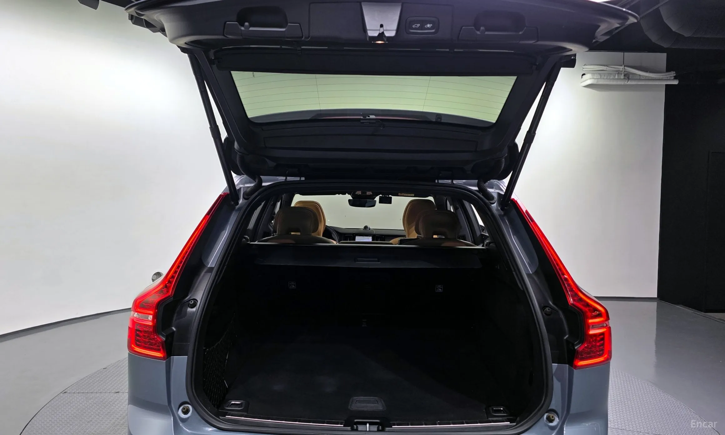 Volvo XC60 Gen 2 превью 20
