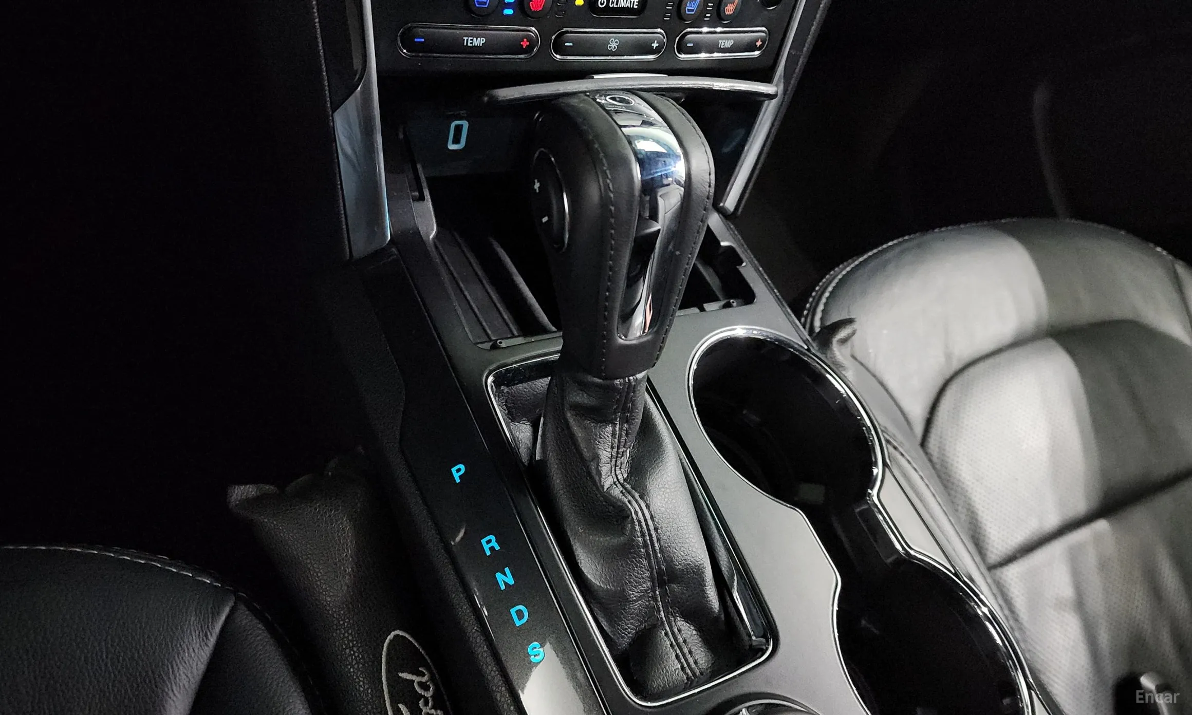 Ford Explorer превью 9