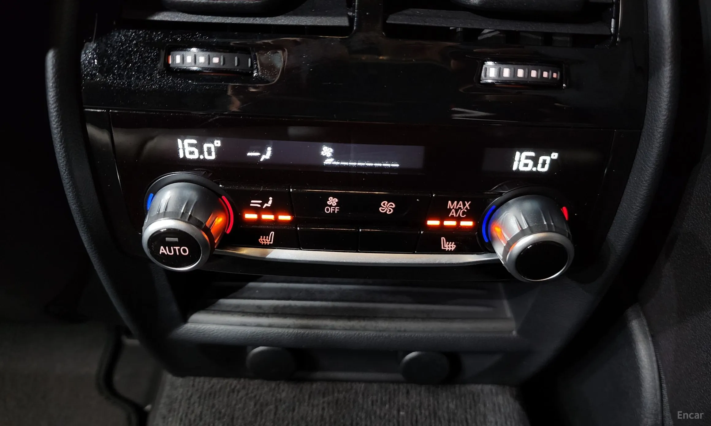 BMW 5 Series (G30) превью 19