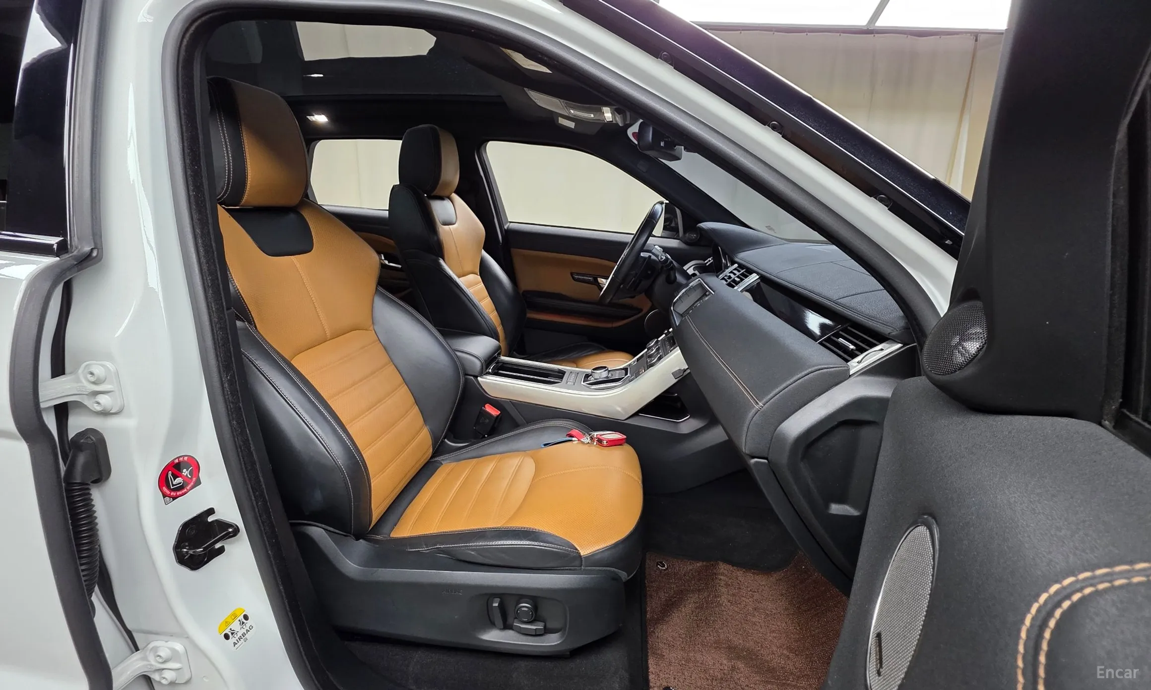 Land Rover Range Rover Evoque превью 10