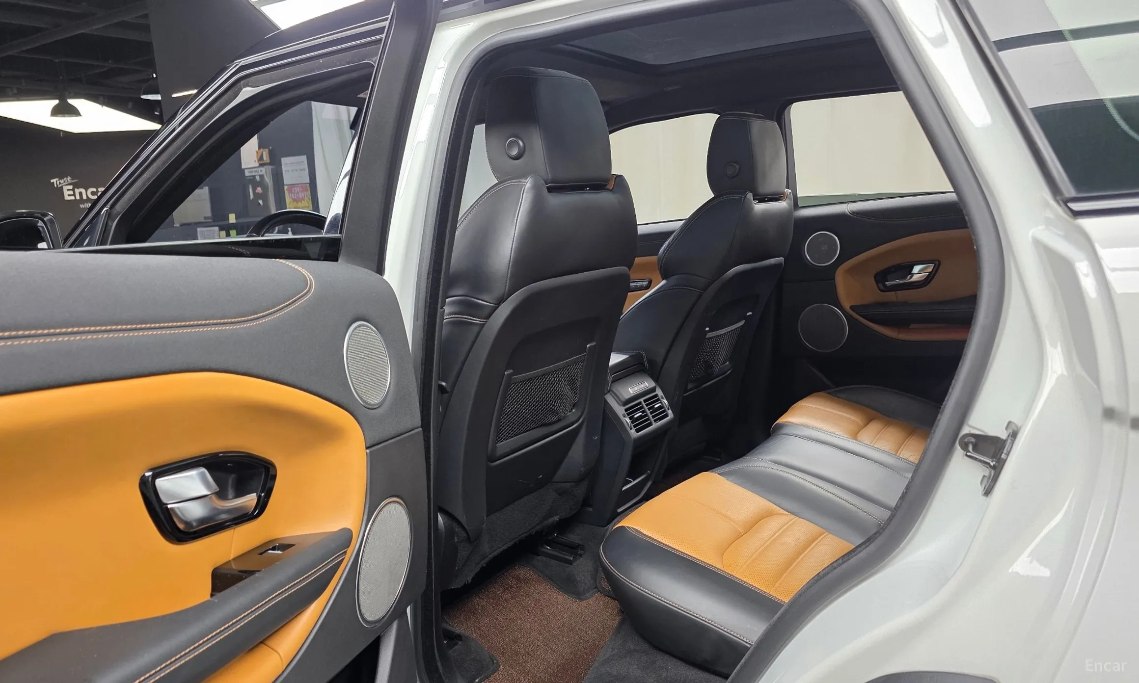 Land Rover Range Rover Evoque превью 17