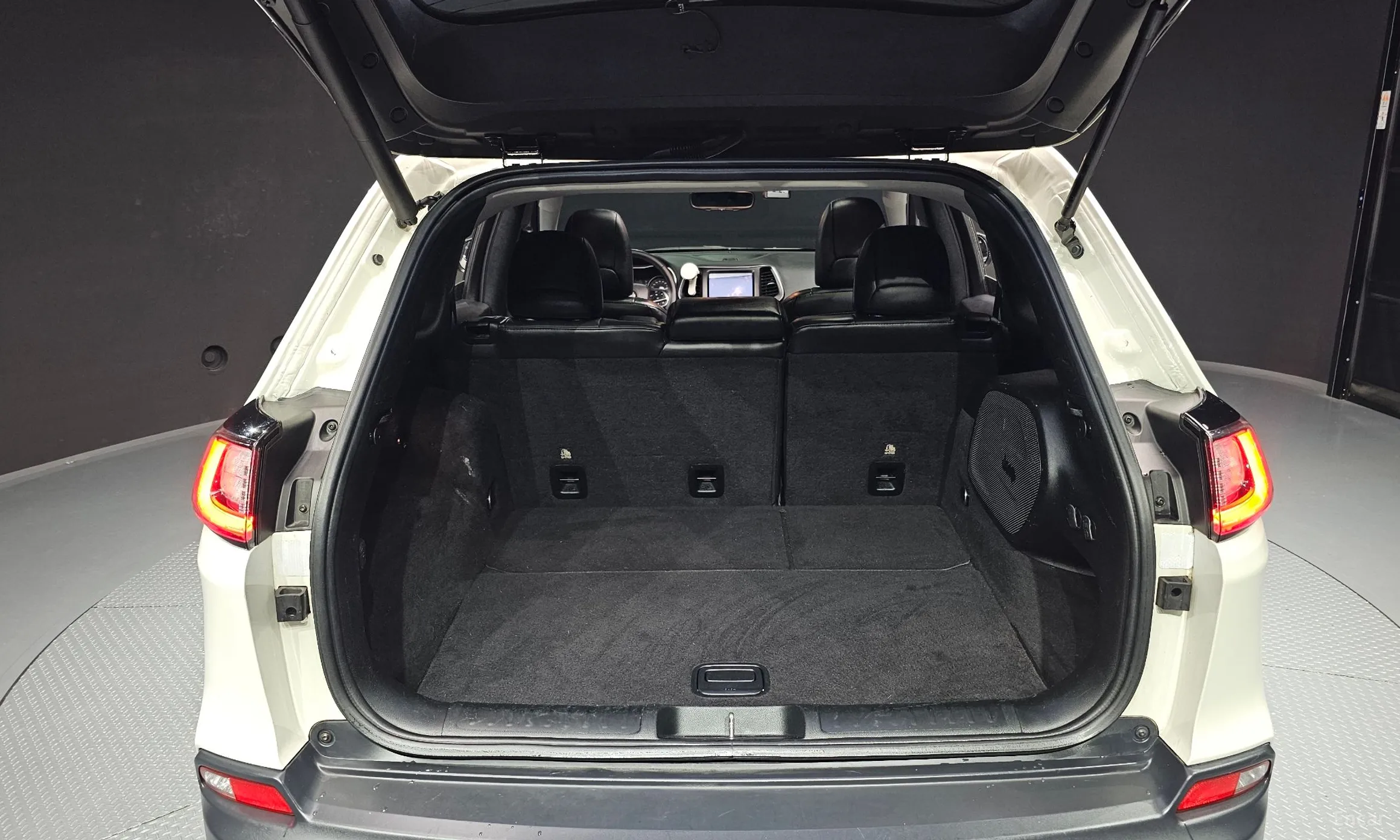 Jeep Cherokee (KL) превью 20