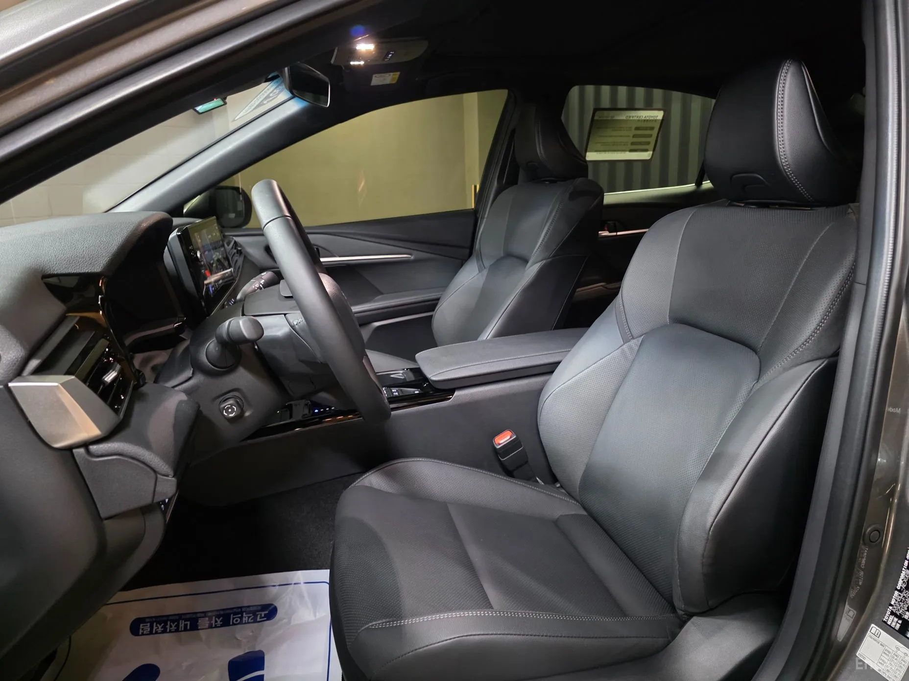 Toyota Camry (XV80) превью 10