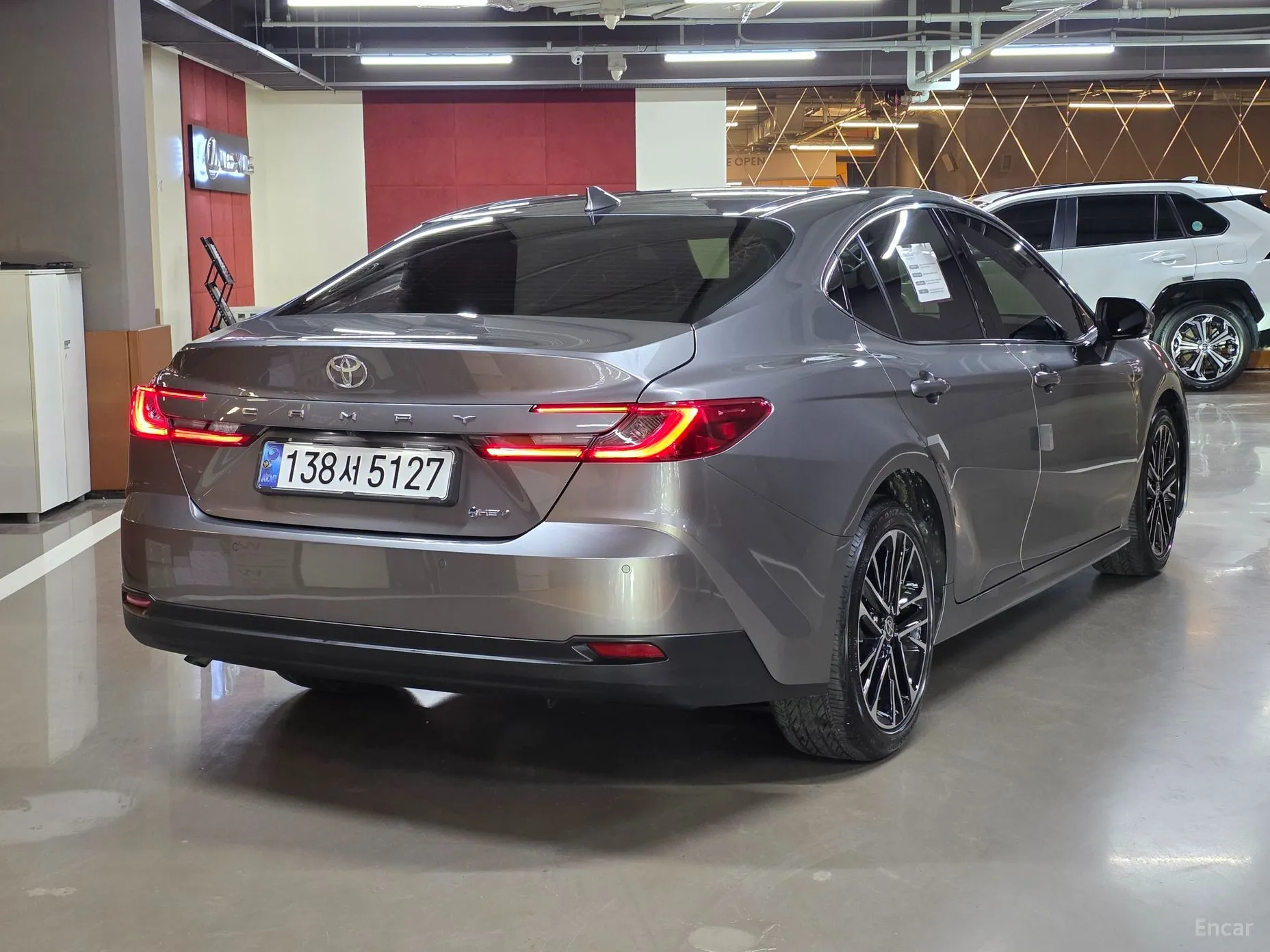 Toyota Camry (XV80) превью 2