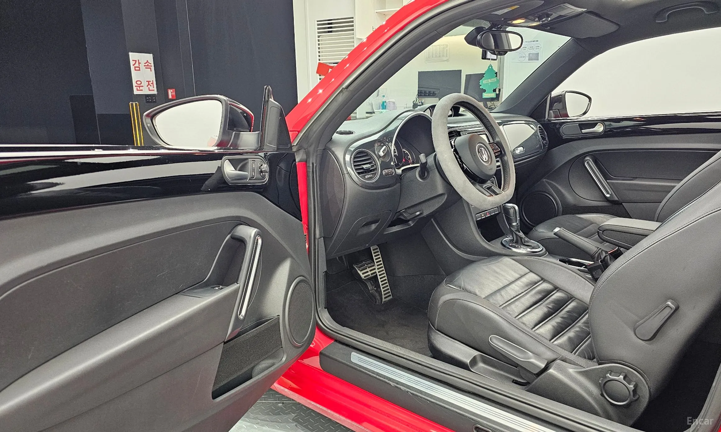 Volkswagen The Beetle превью 11