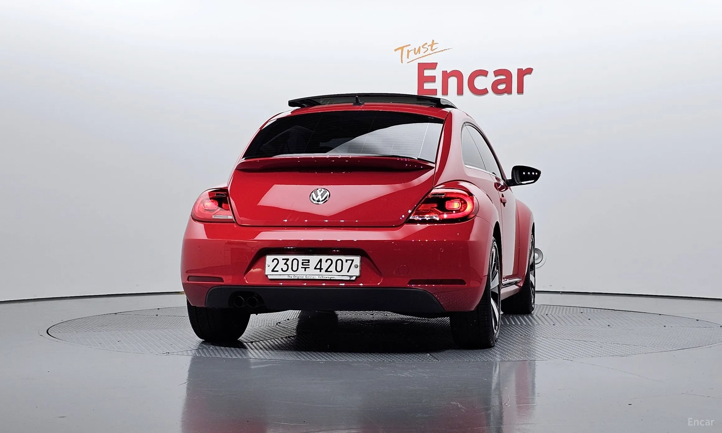 Volkswagen The Beetle превью 4