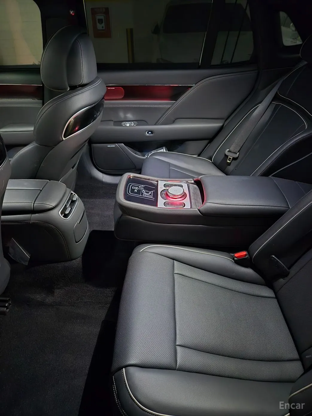 Genesis G90 (RS4) превью 16
