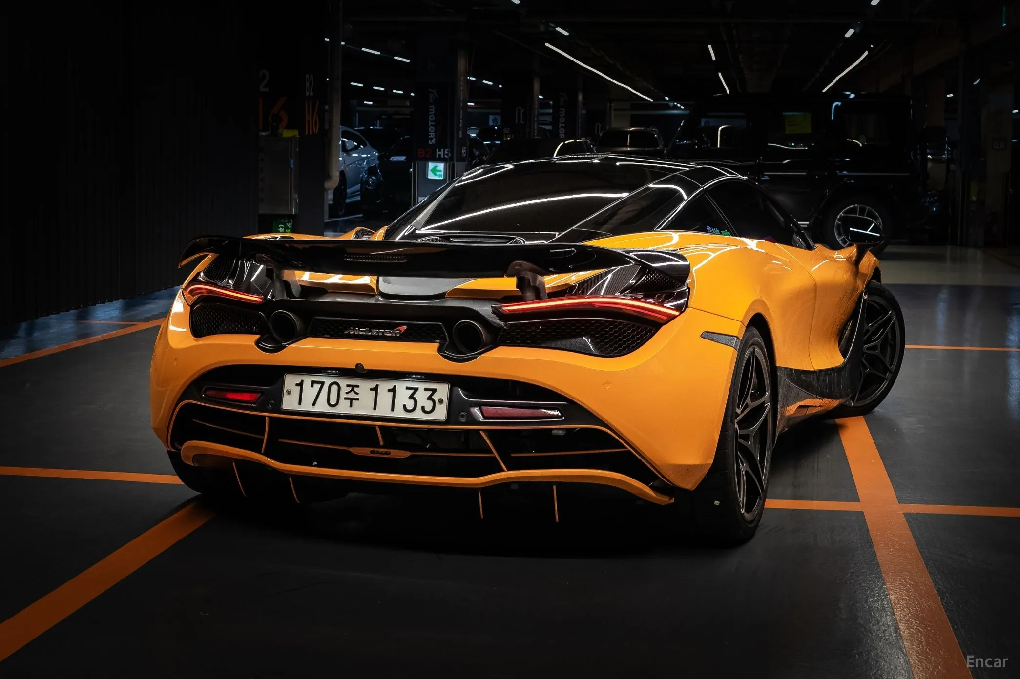 McLaren 720S превью 4