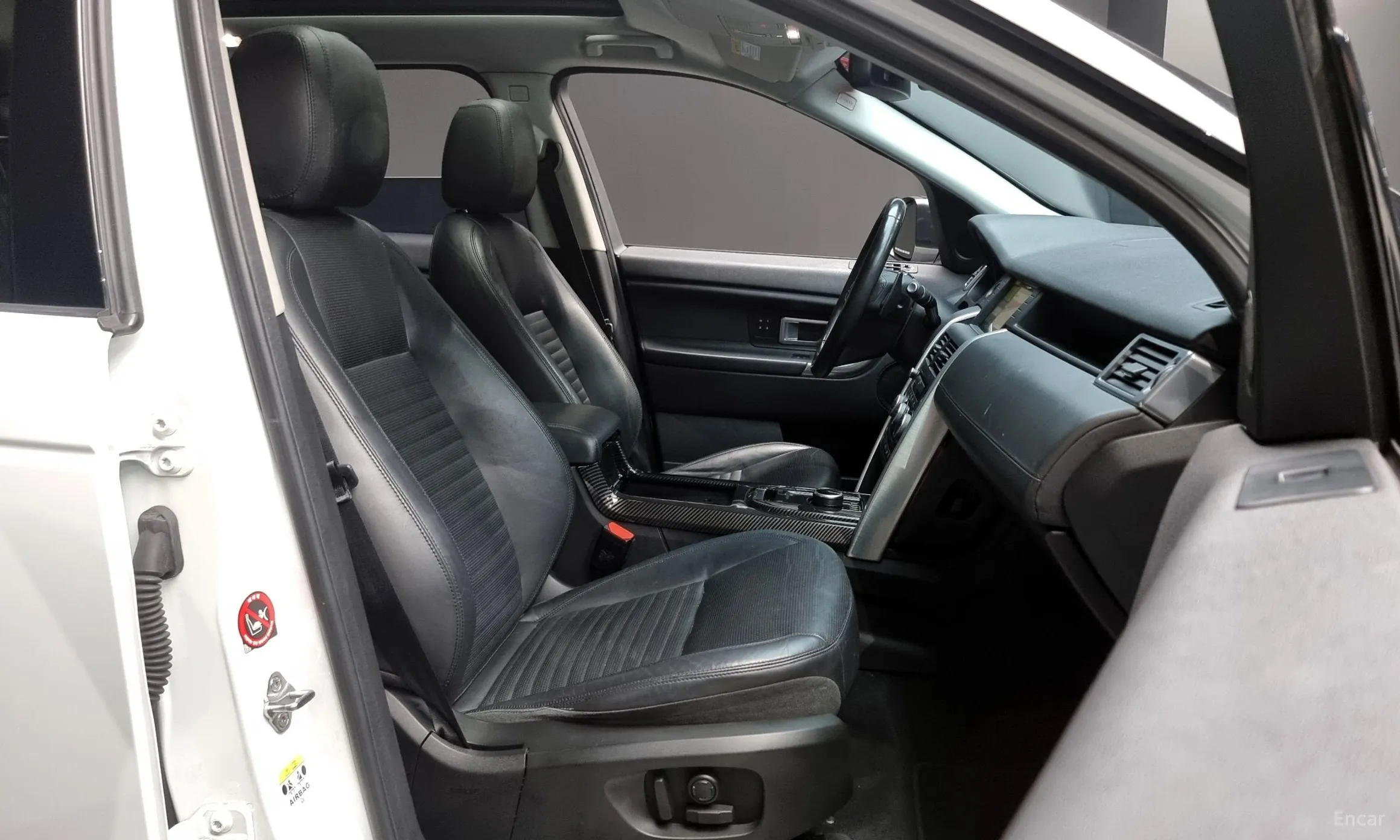 Land Rover Discovery Sports превью 11