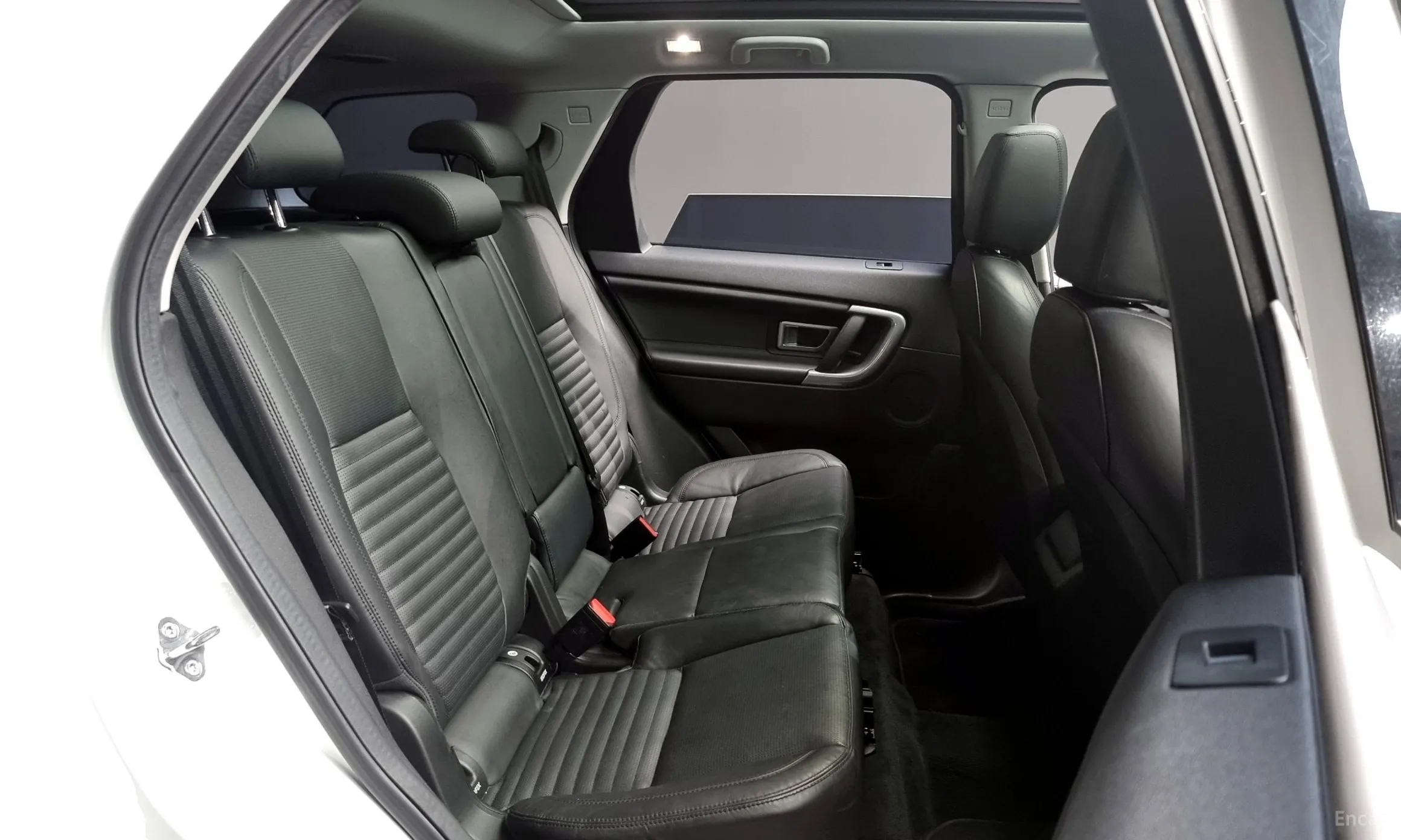 Land Rover Discovery Sports превью 12