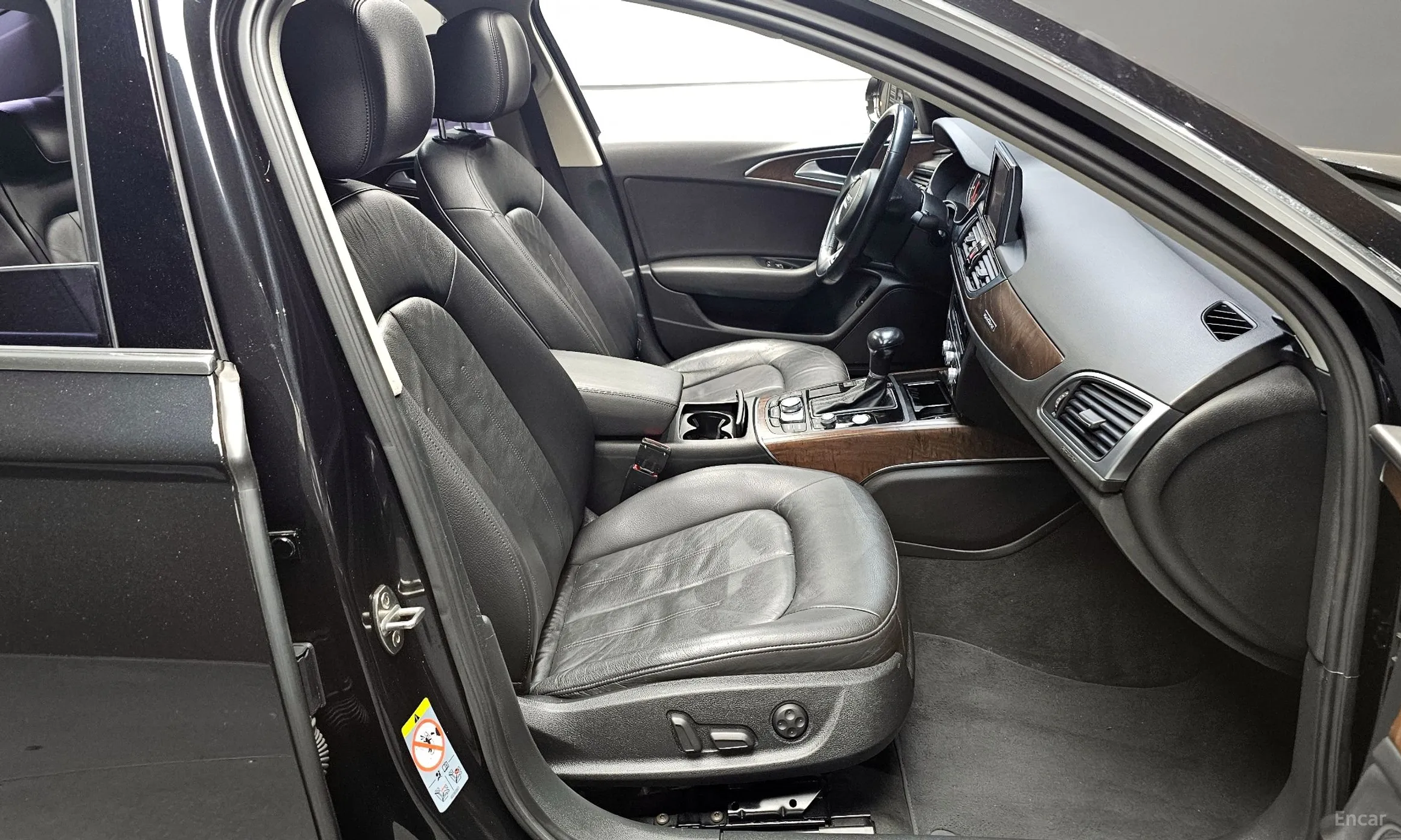 Audi New A6 превью 10