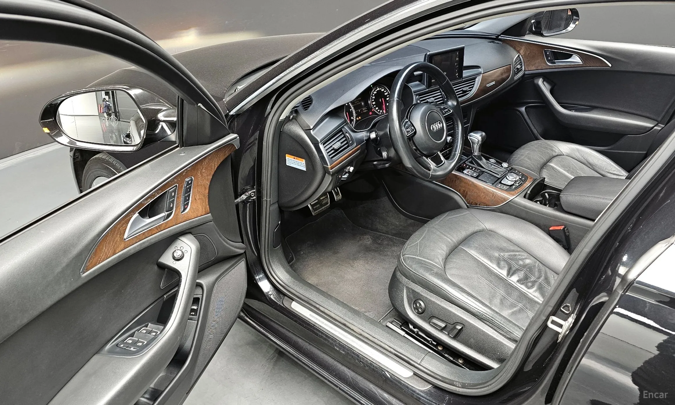 Audi New A6 превью 12