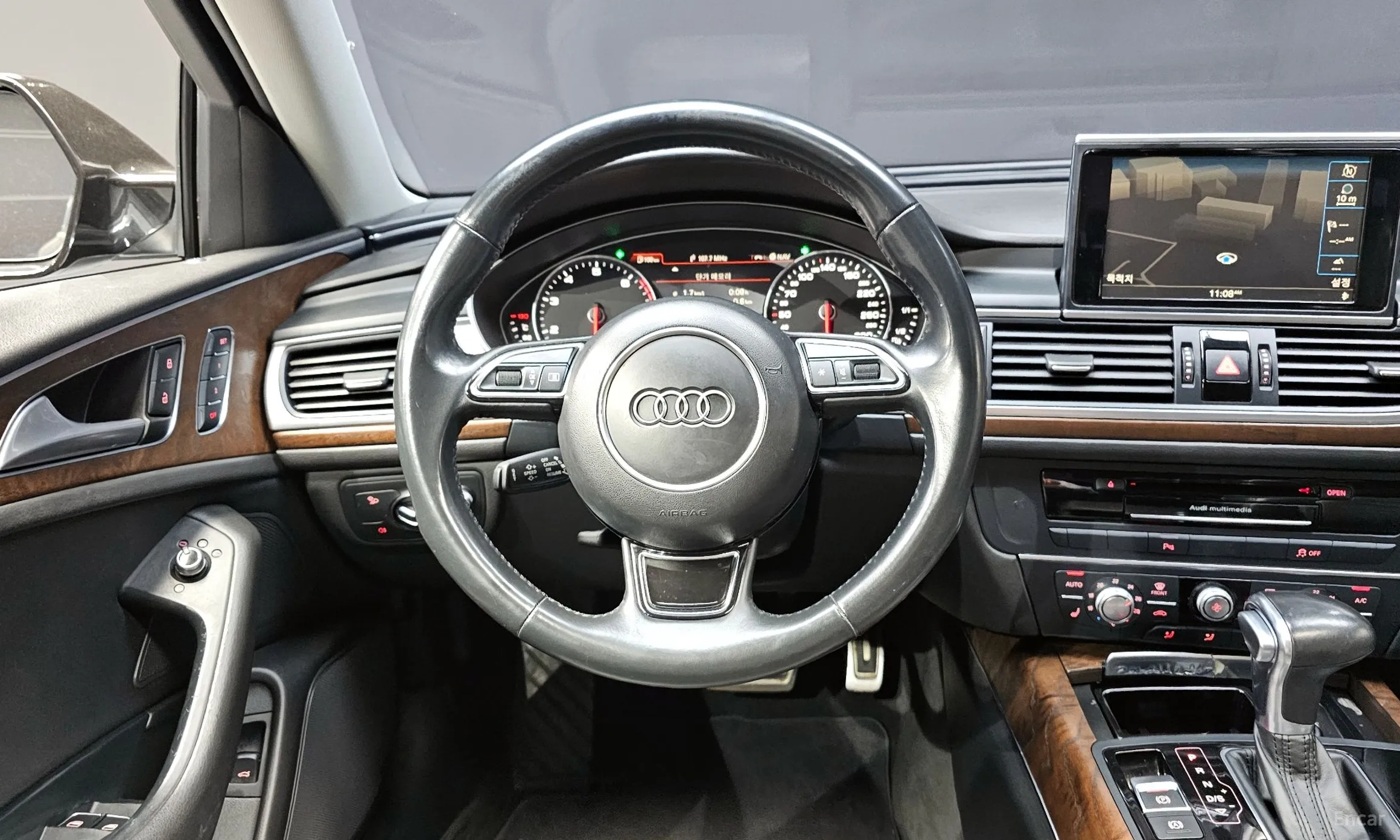 Audi New A6 превью 13