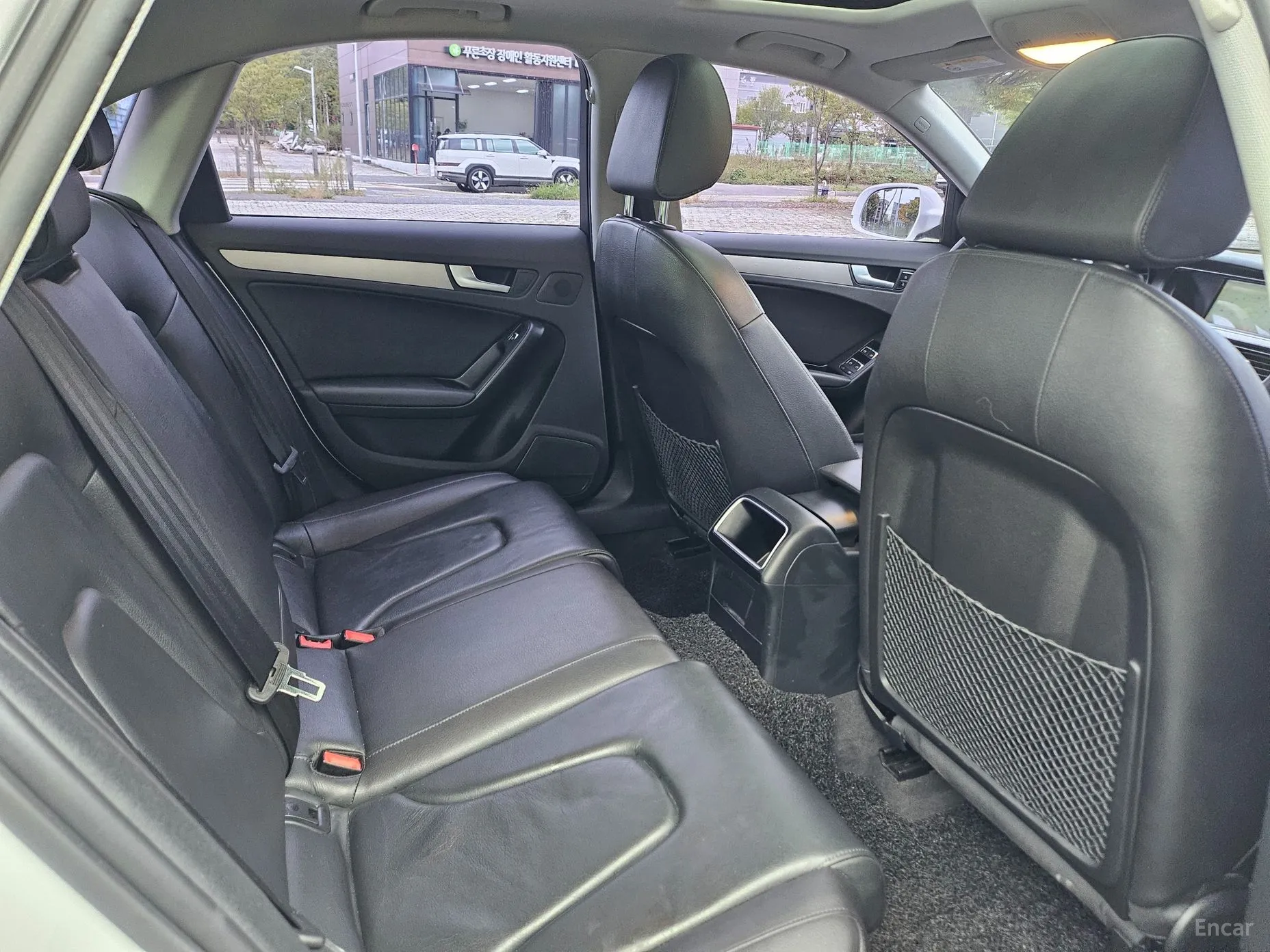 Audi New A4 превью 12