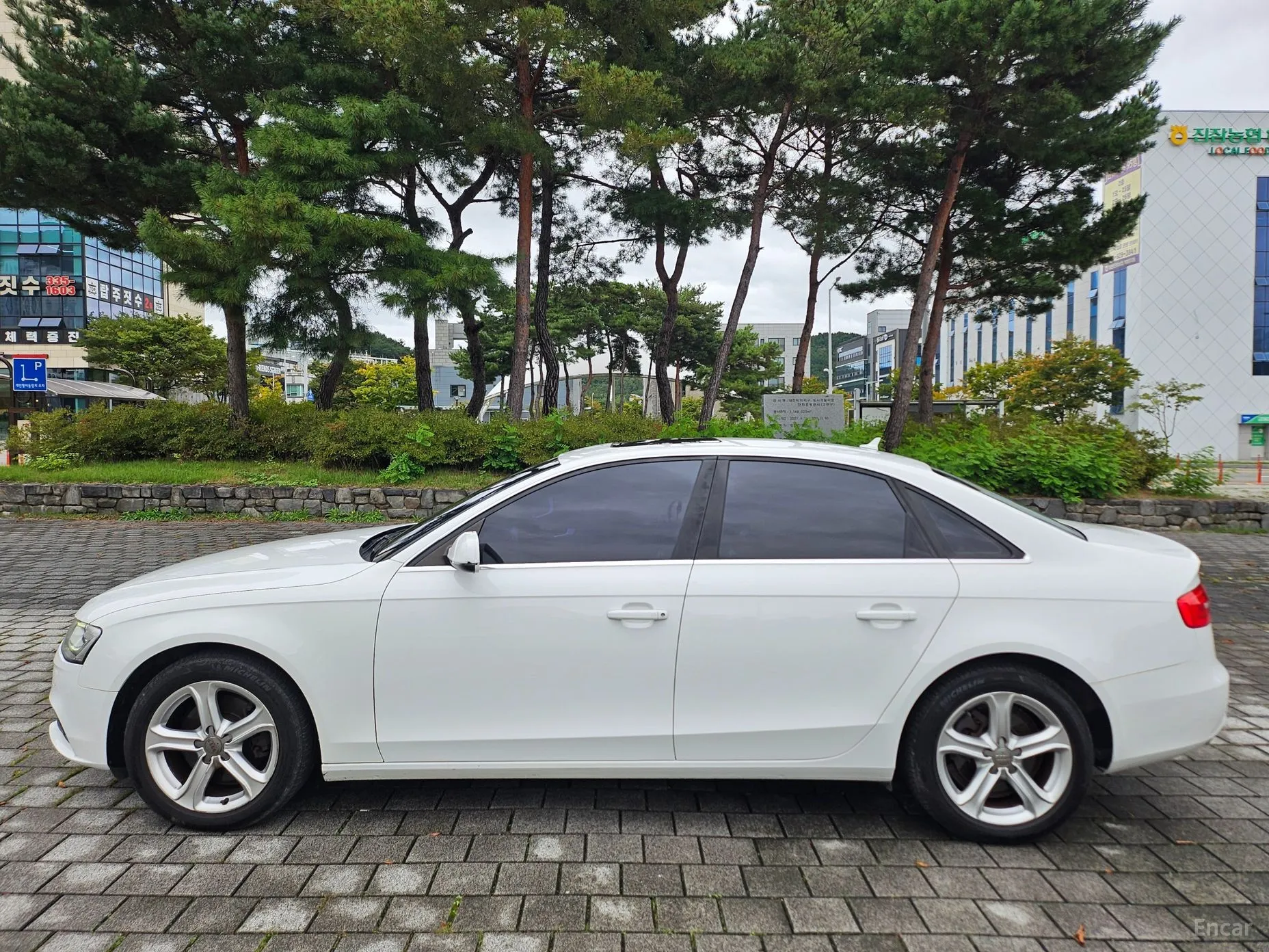 Audi New A4 превью 3