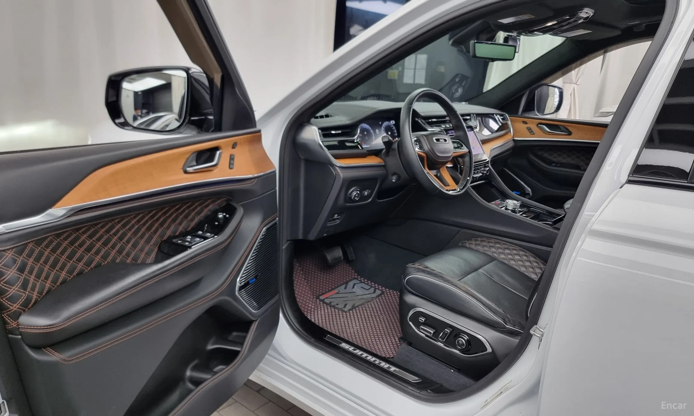 Jeep Grand Cherokee (WL) превью 10