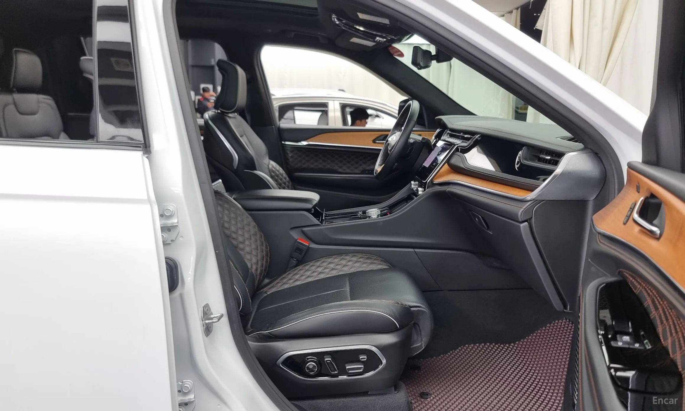 Jeep Grand Cherokee (WL) превью 11