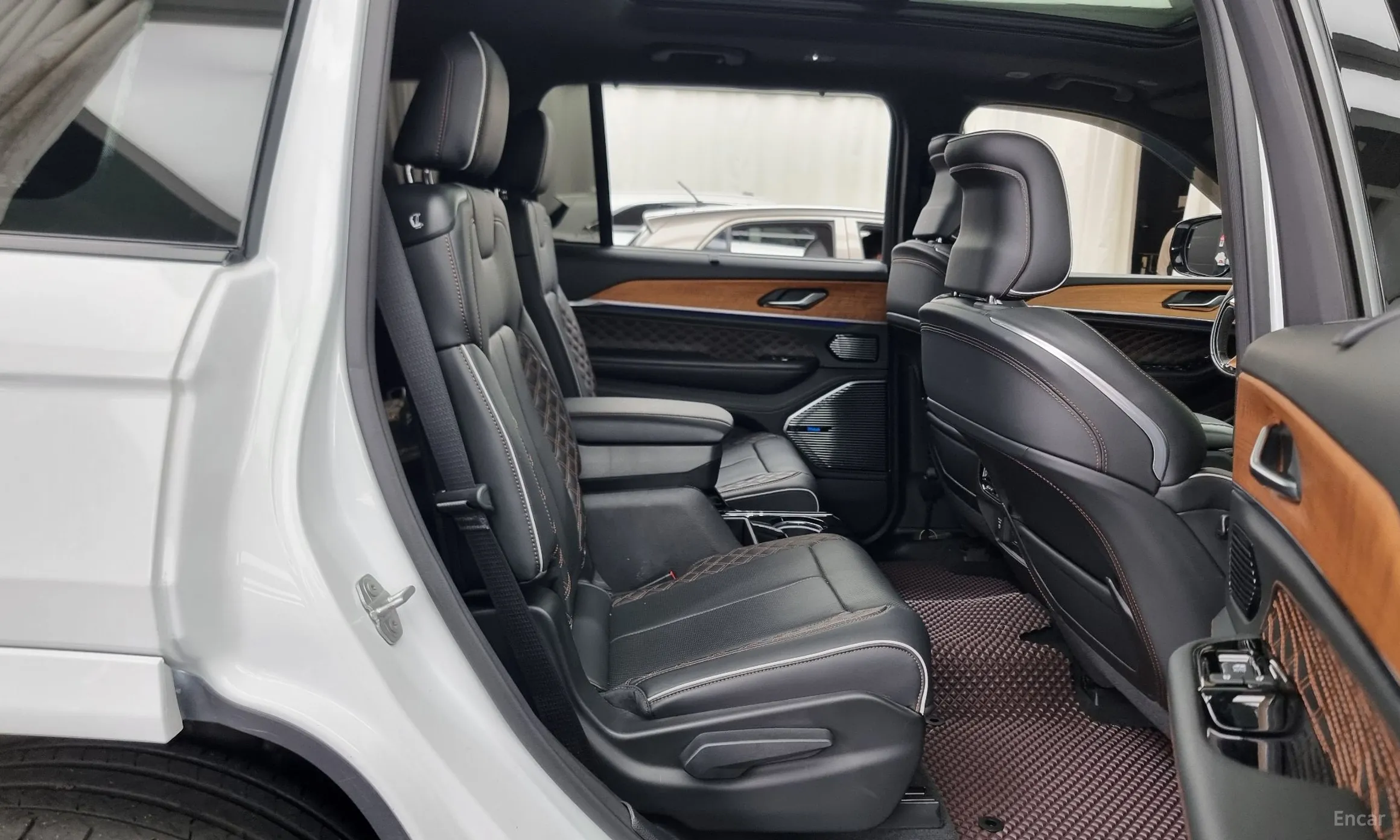 Jeep Grand Cherokee (WL) превью 12