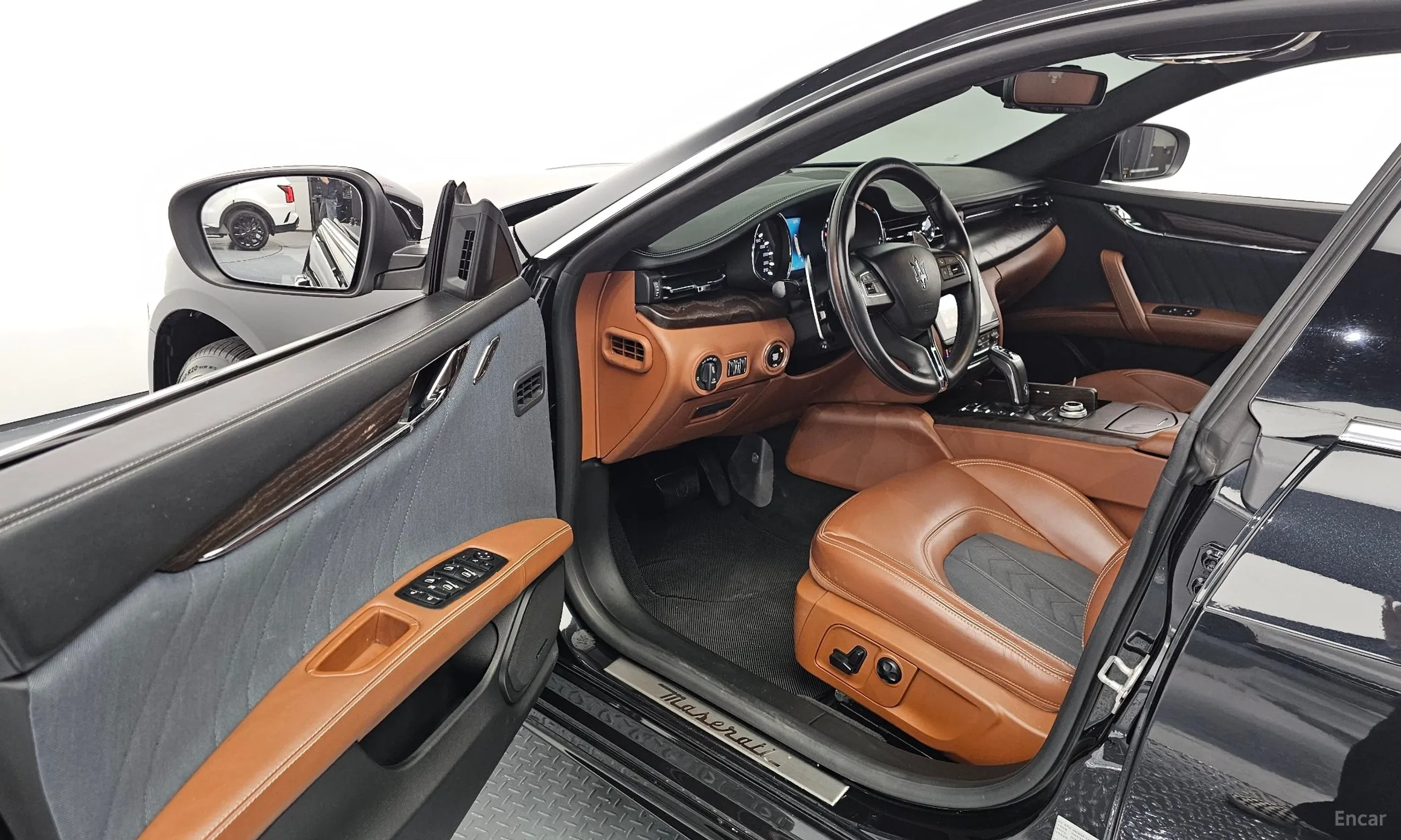 Maserati Quattroporte превью 10