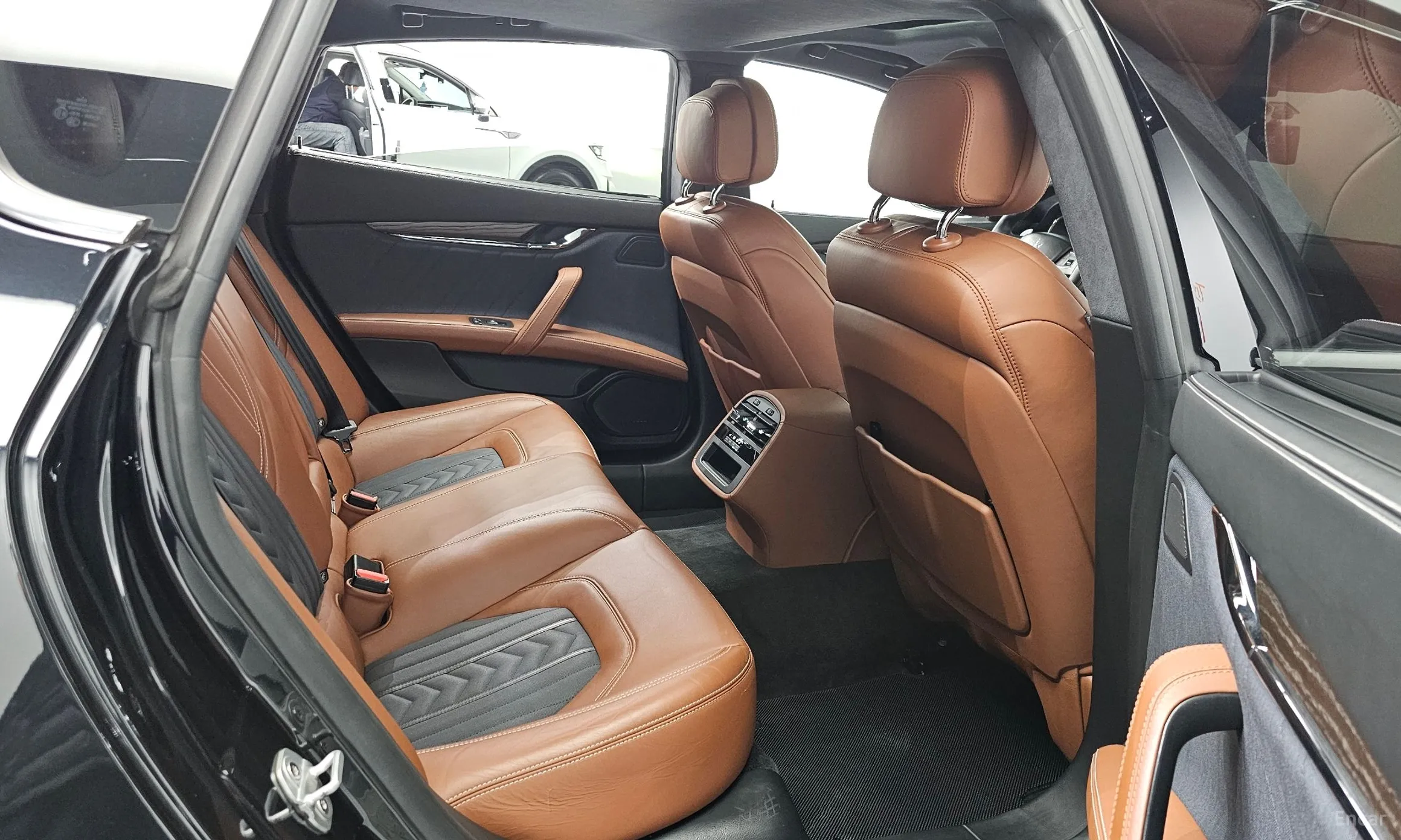 Maserati Quattroporte превью 12