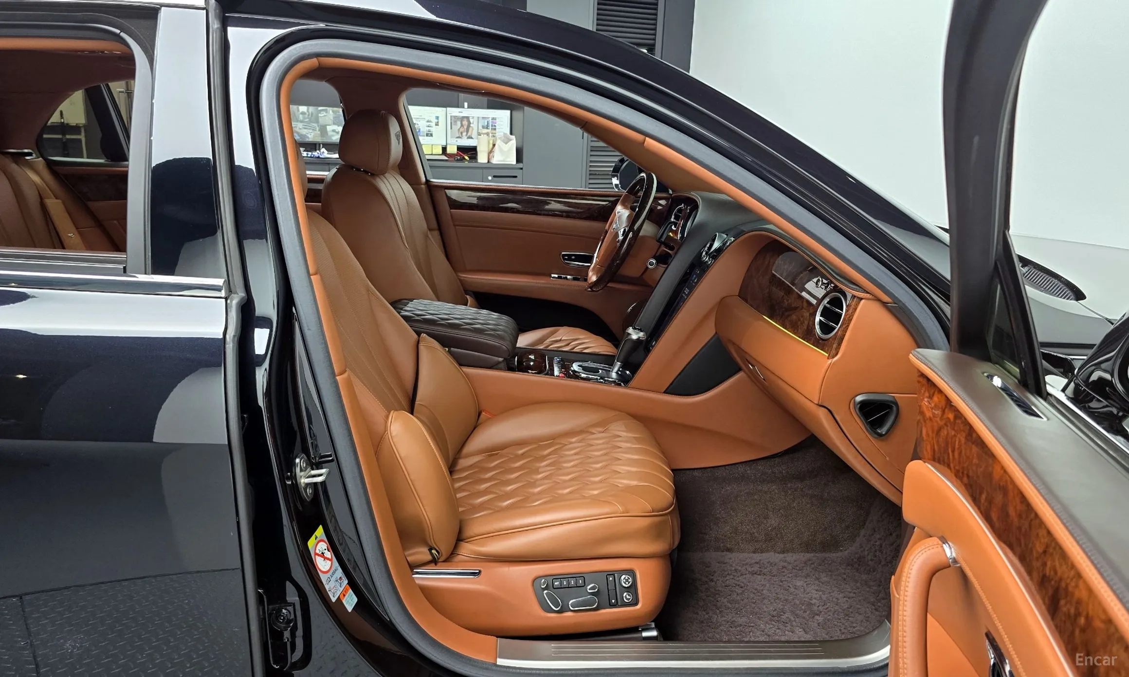 Bentley Flying Spur 2nd Generation превью 10