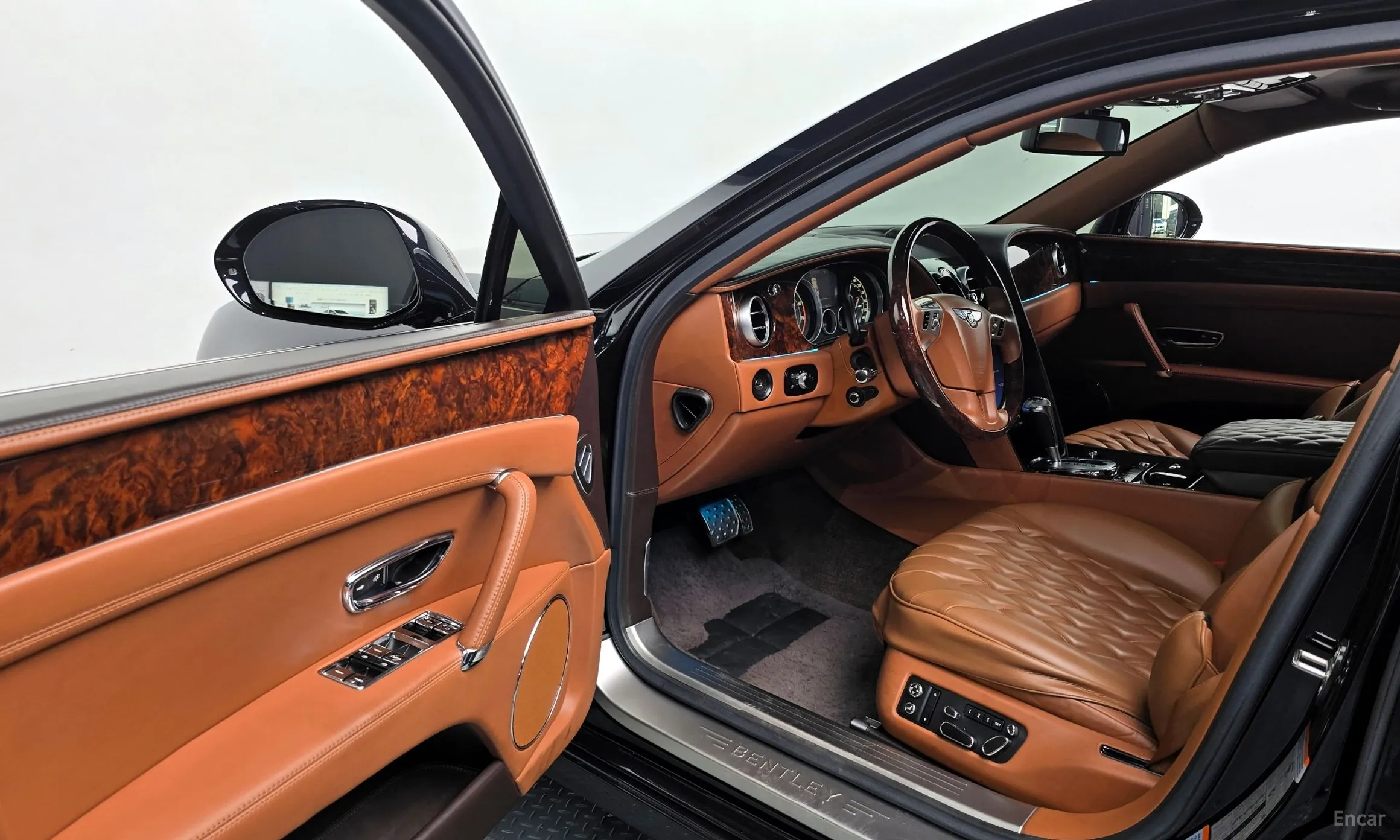 Bentley Flying Spur 2nd Generation превью 11