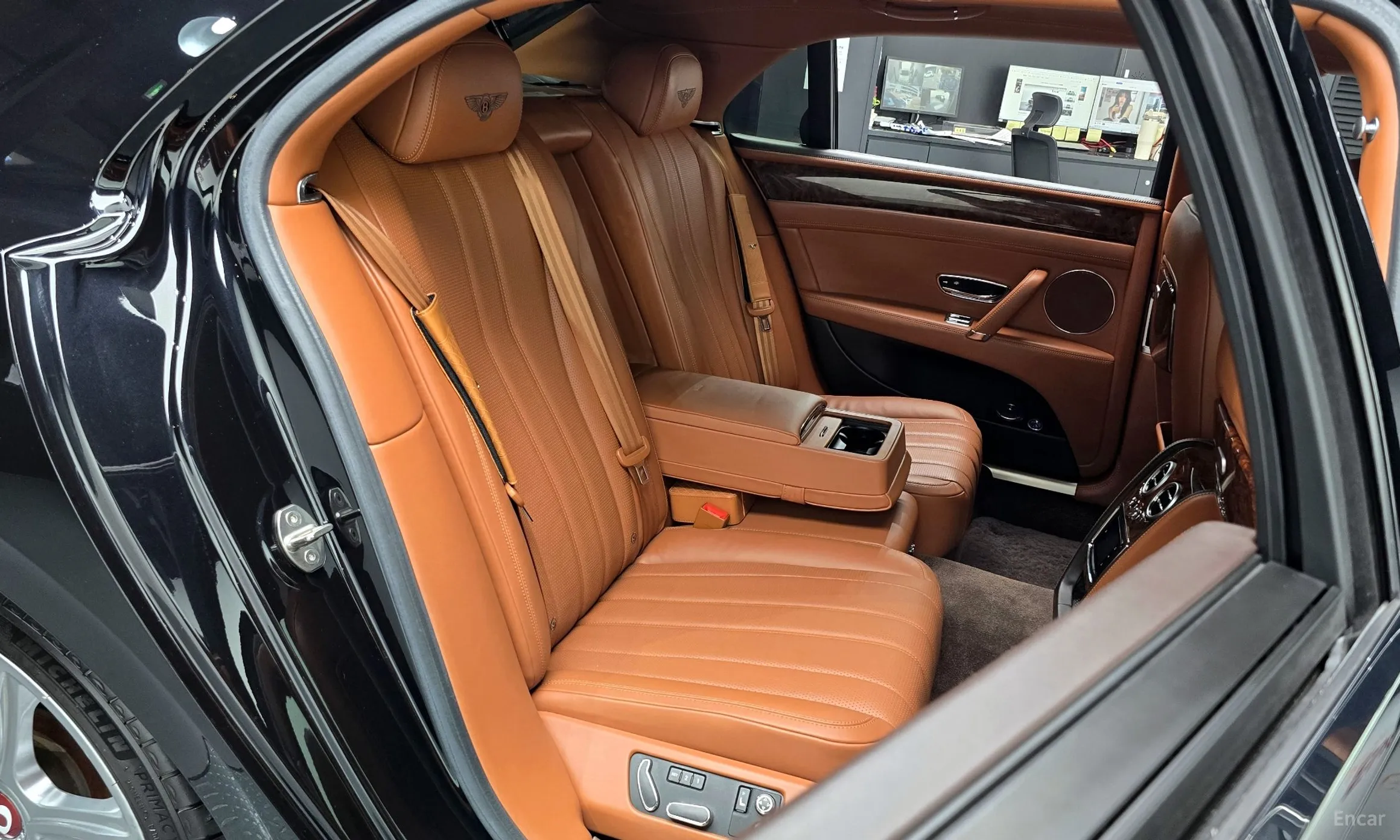 Bentley Flying Spur 2nd Generation превью 12