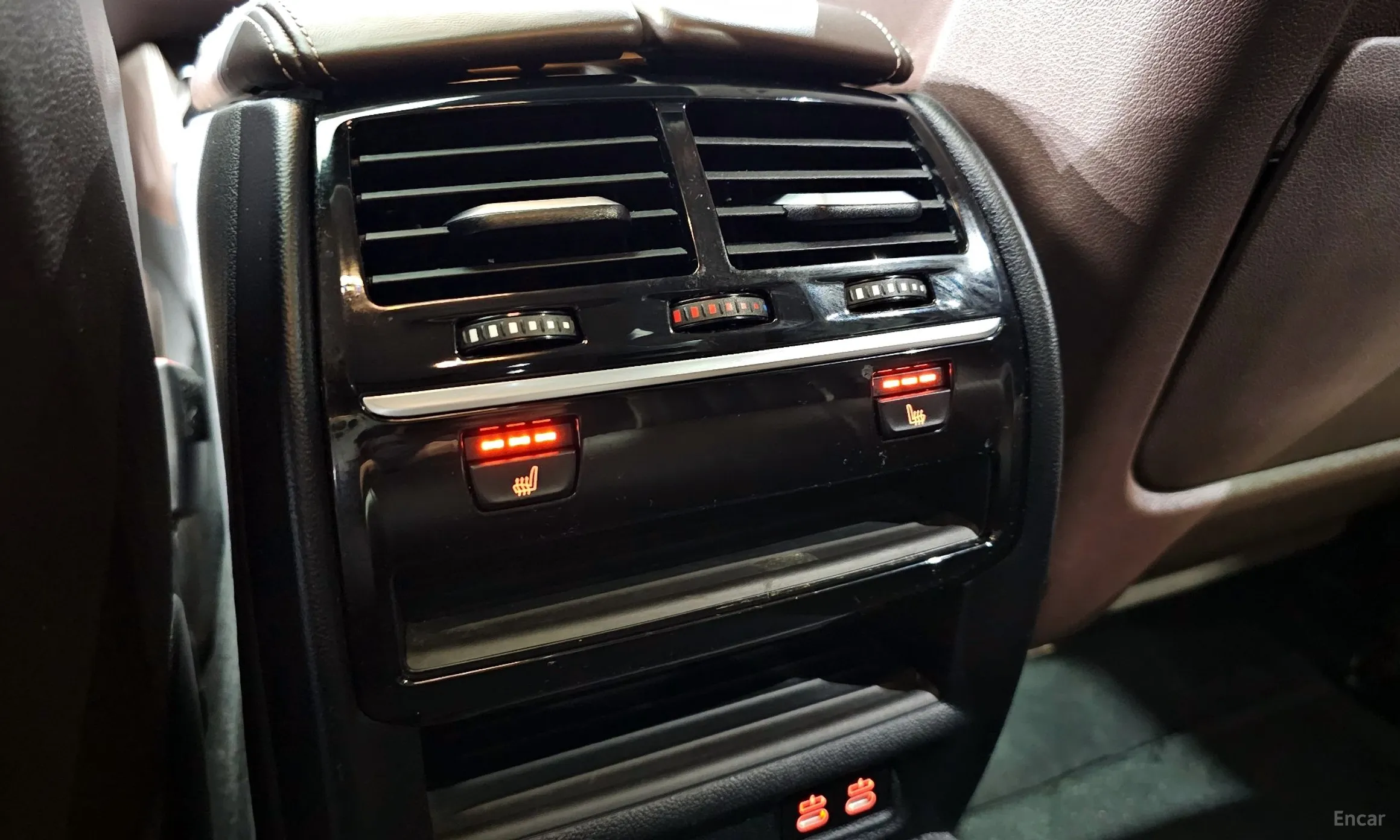 BMW 5 Series (G30) превью 17
