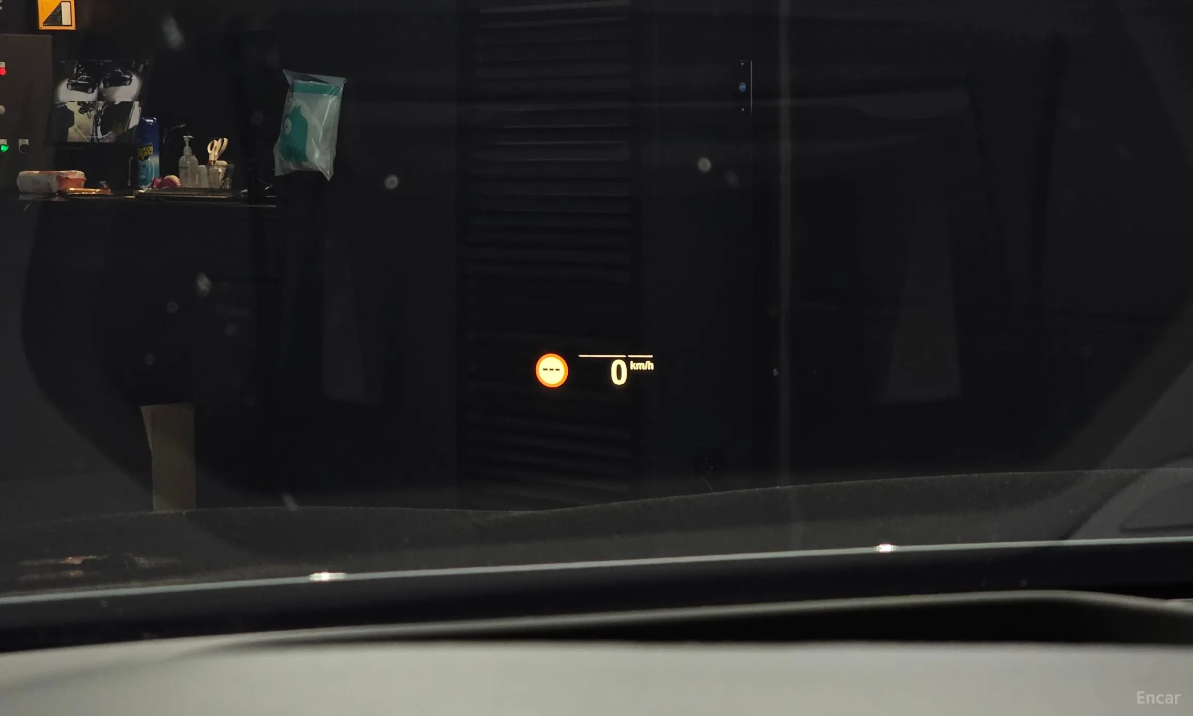 BMW 5 Series (G30) превью 19