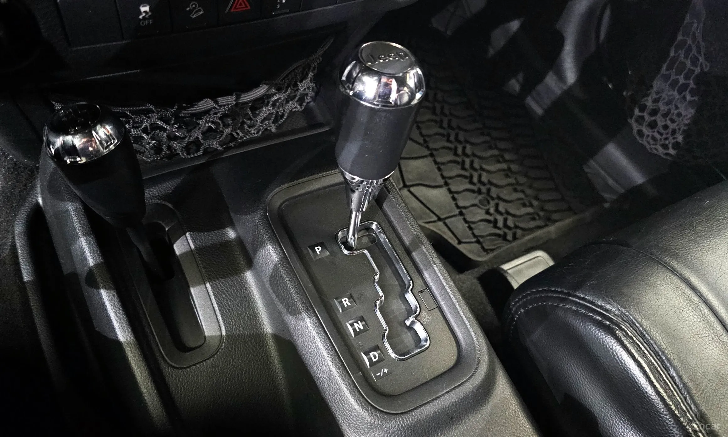 Jeep Wrangler (JK) превью 9