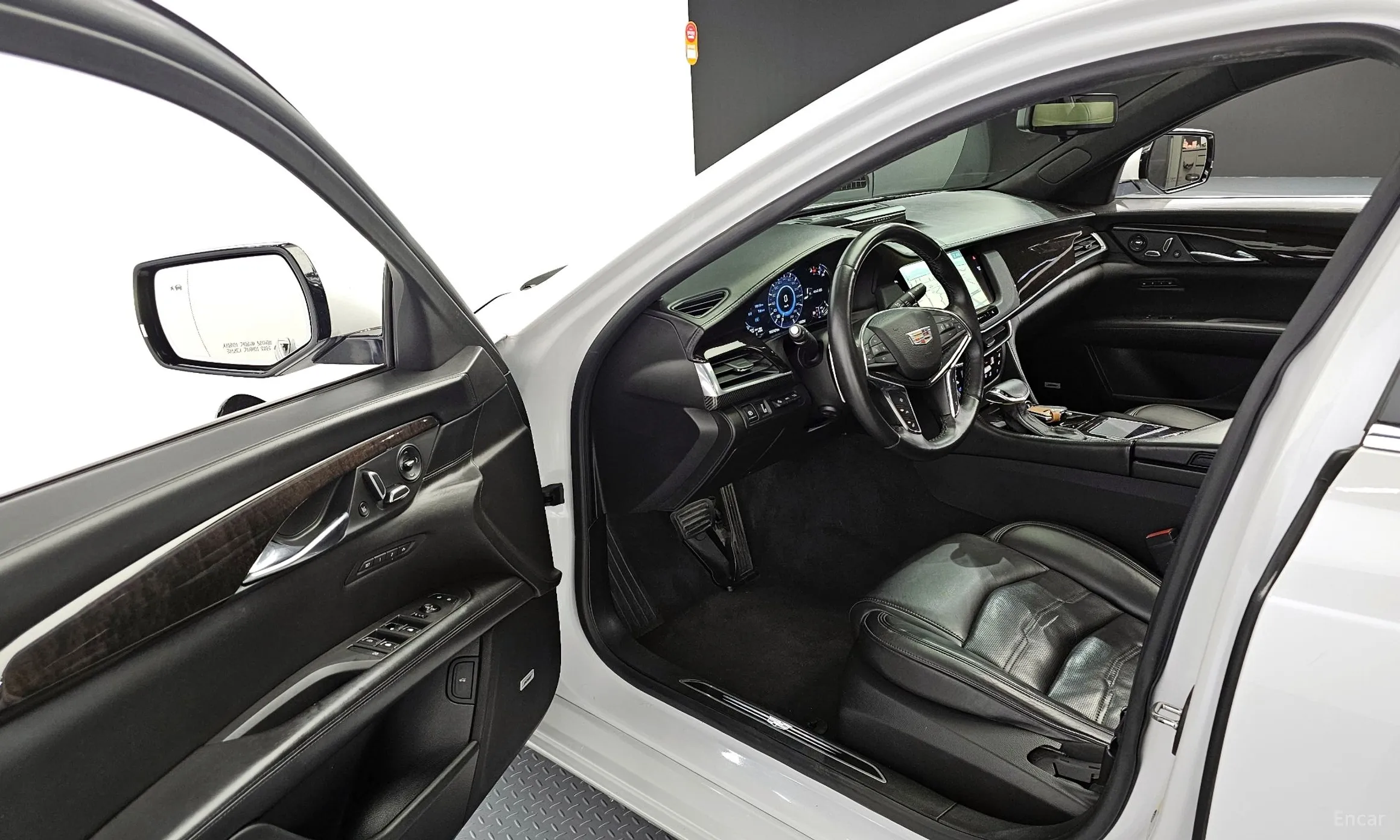 Cadillac CT6 превью 11