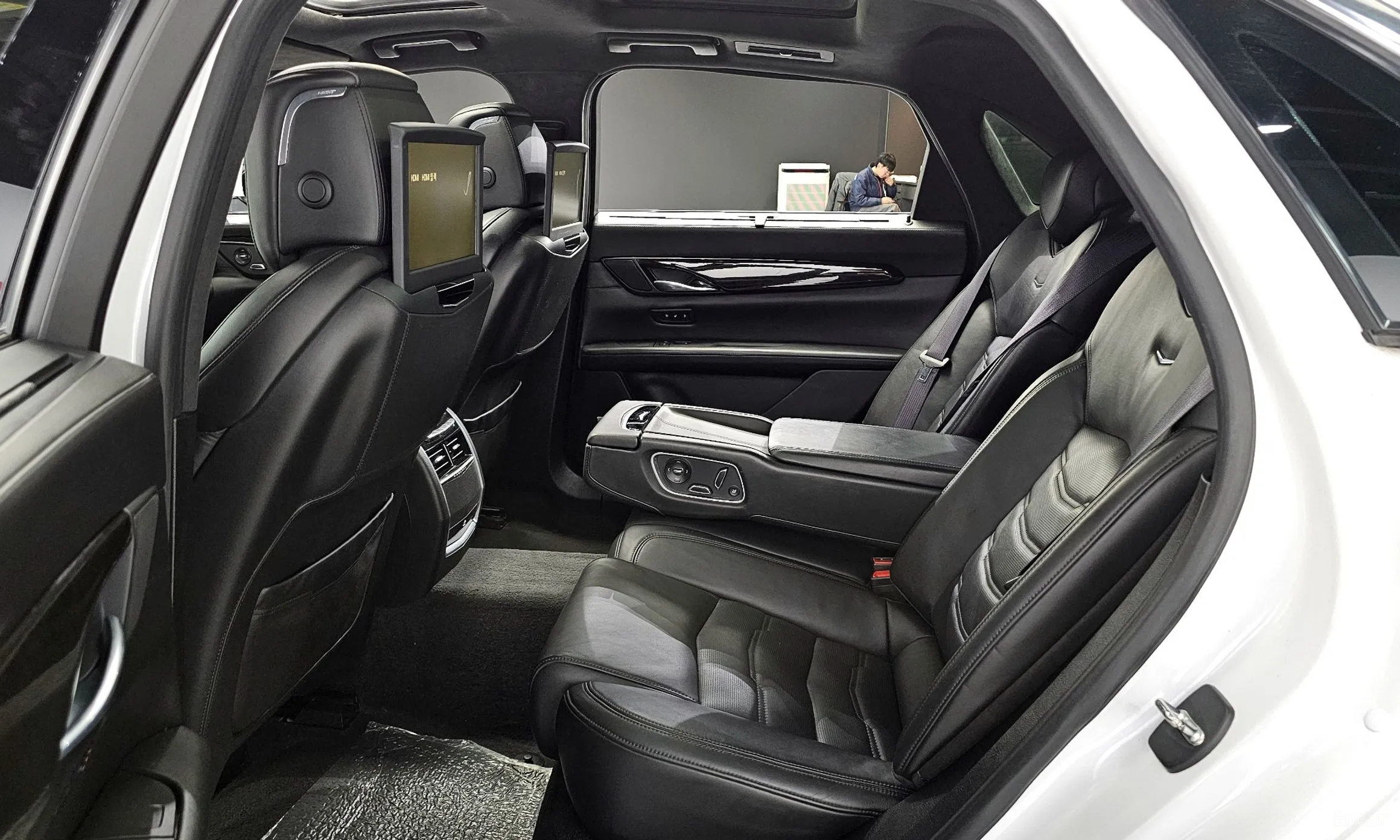 Cadillac CT6 превью 12