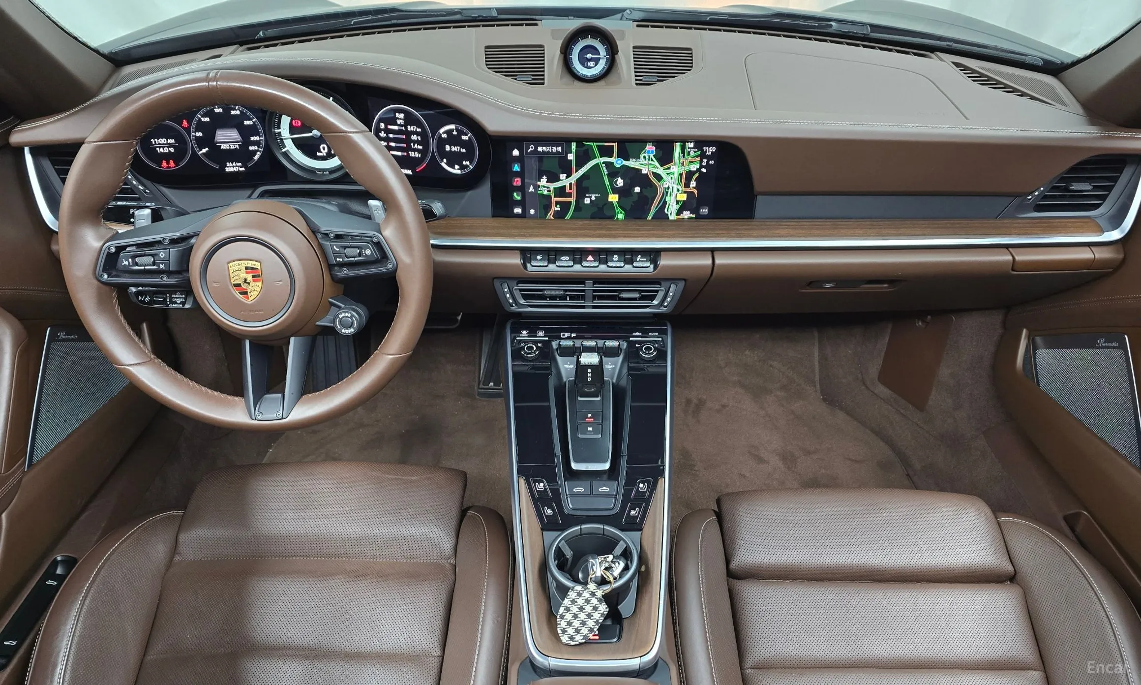 Porsche 911 (992) превью 7