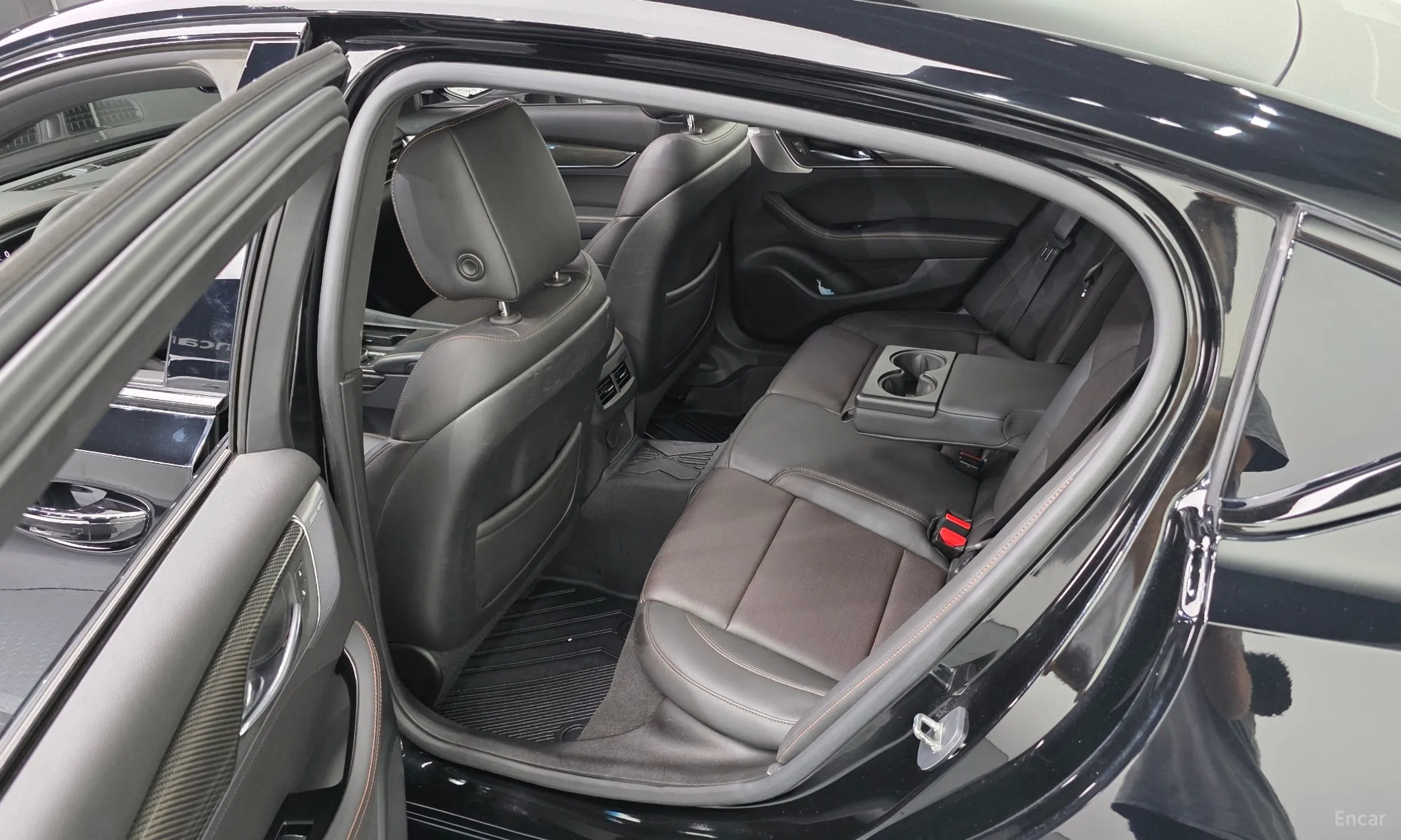 Cadillac CT5 превью 11