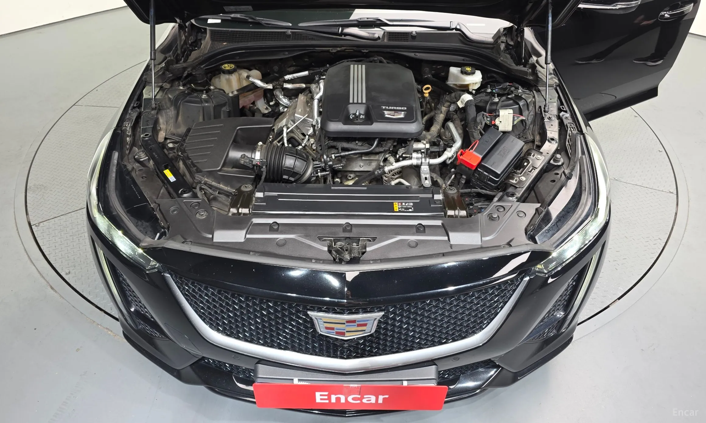 Cadillac CT5 превью 6