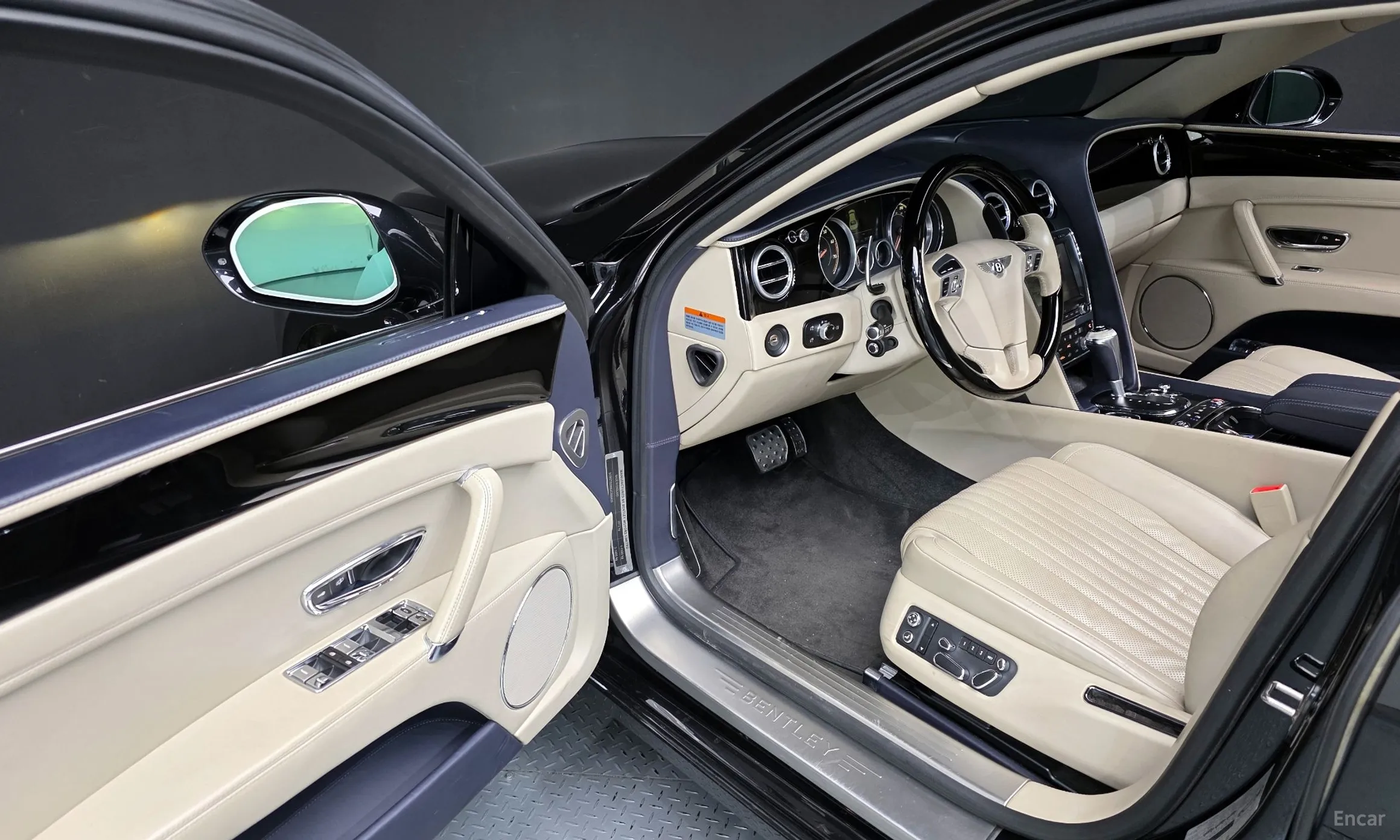 Bentley Flying Spur 2nd Generation превью 10