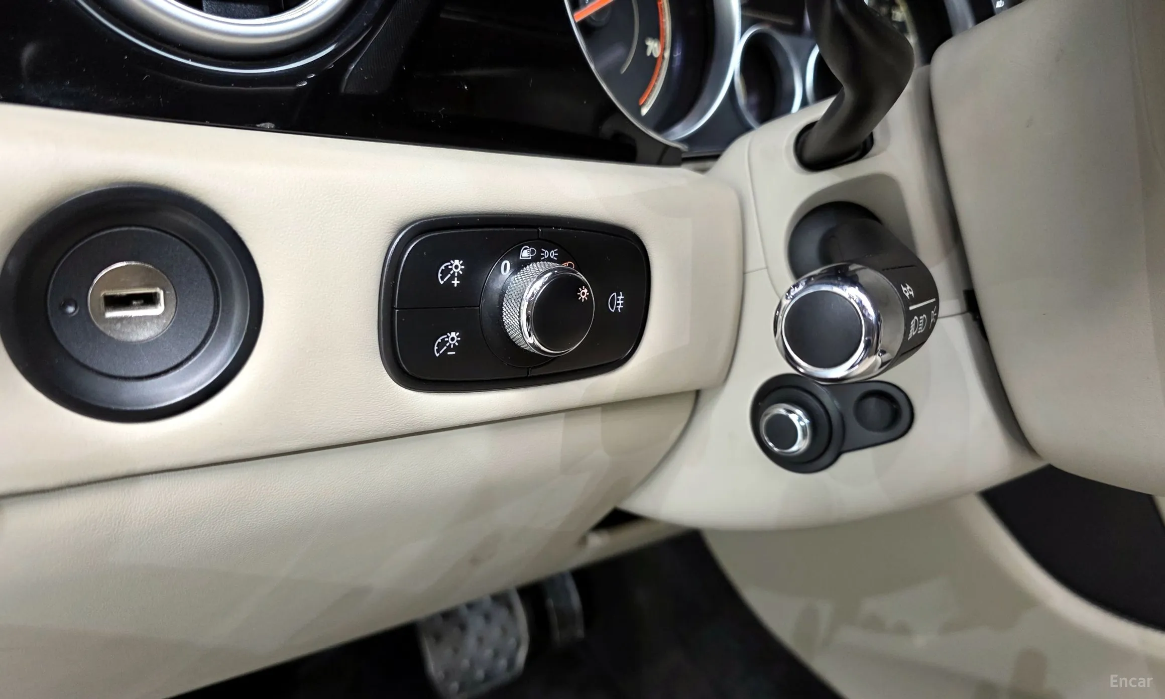 Bentley Flying Spur 2nd Generation превью 15