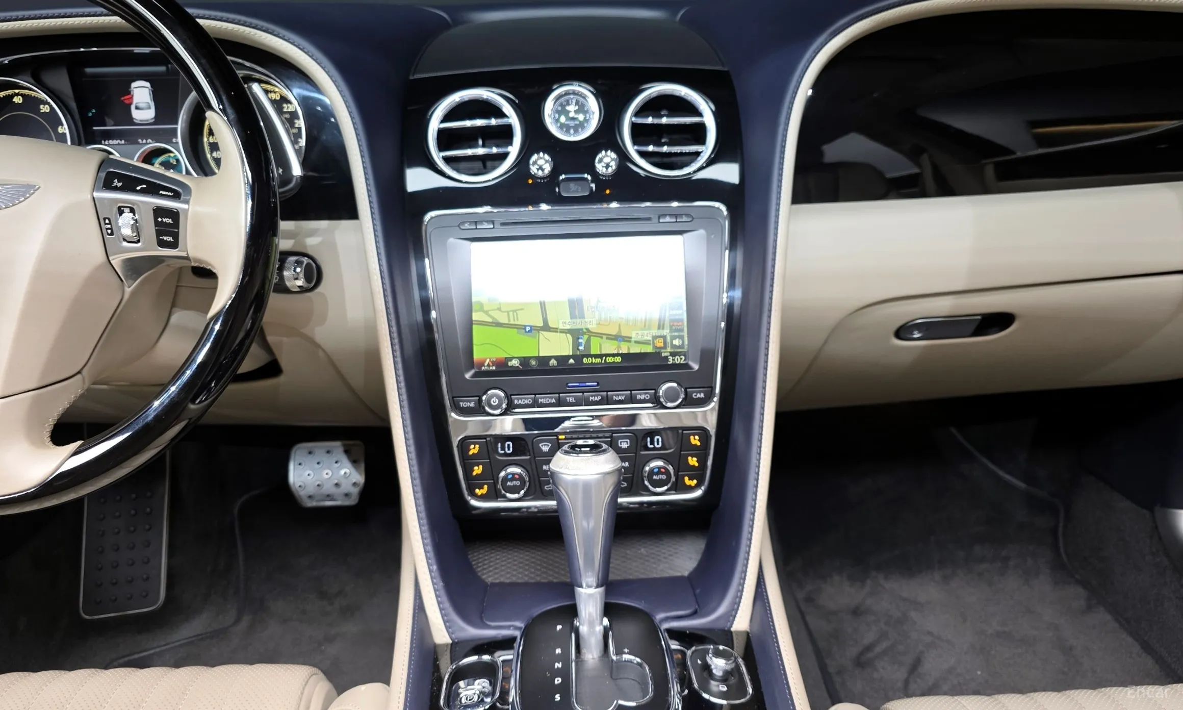 Bentley Flying Spur 2nd Generation превью 19