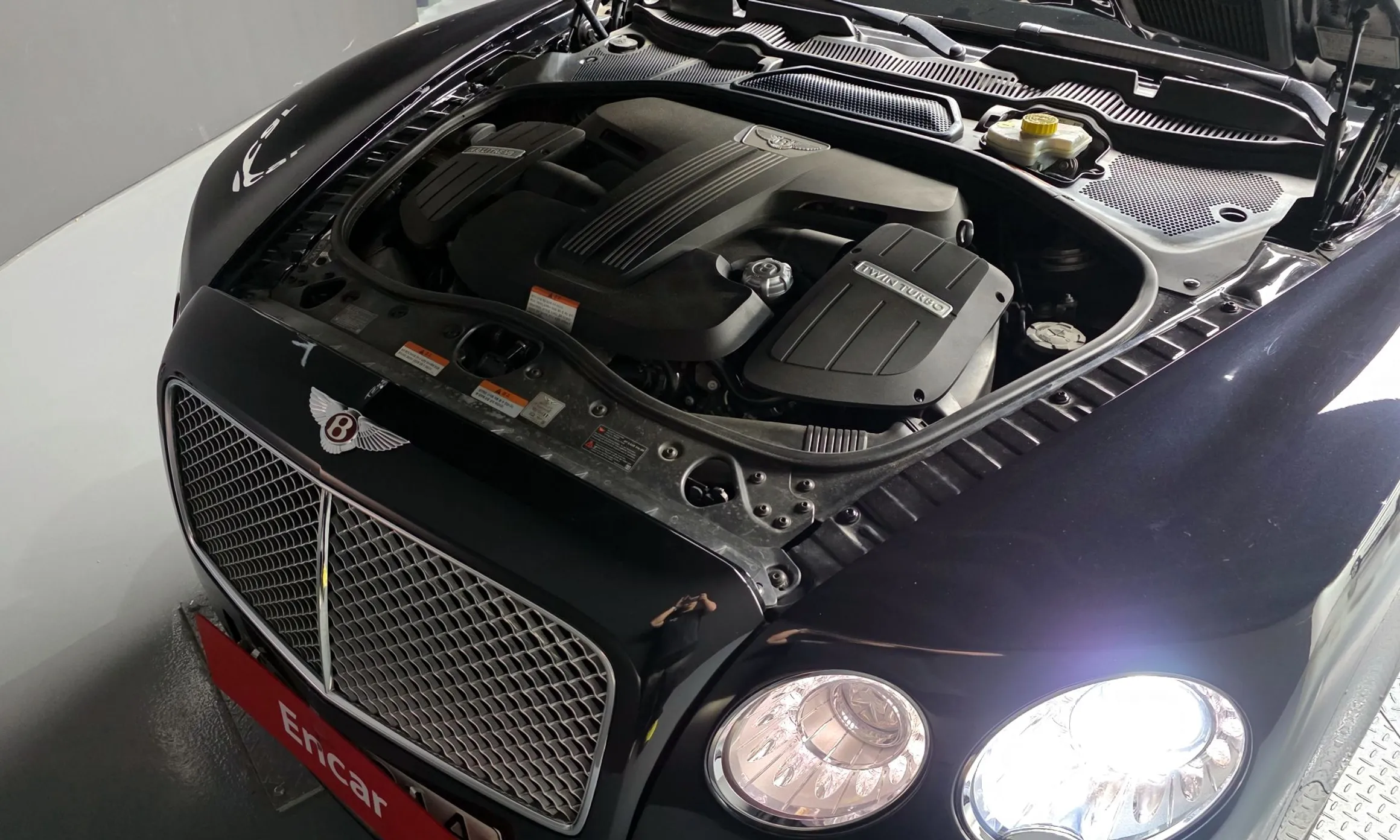 Bentley Flying Spur 2nd Generation превью 6