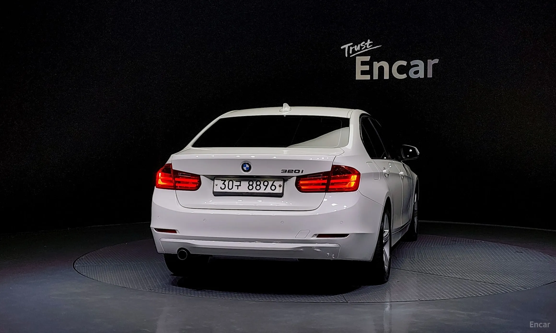 BMW 3 Series (F30) превью 4
