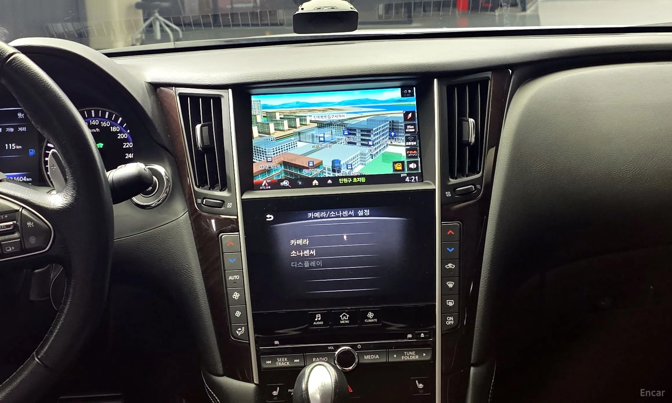 Infiniti Q50 превью 19