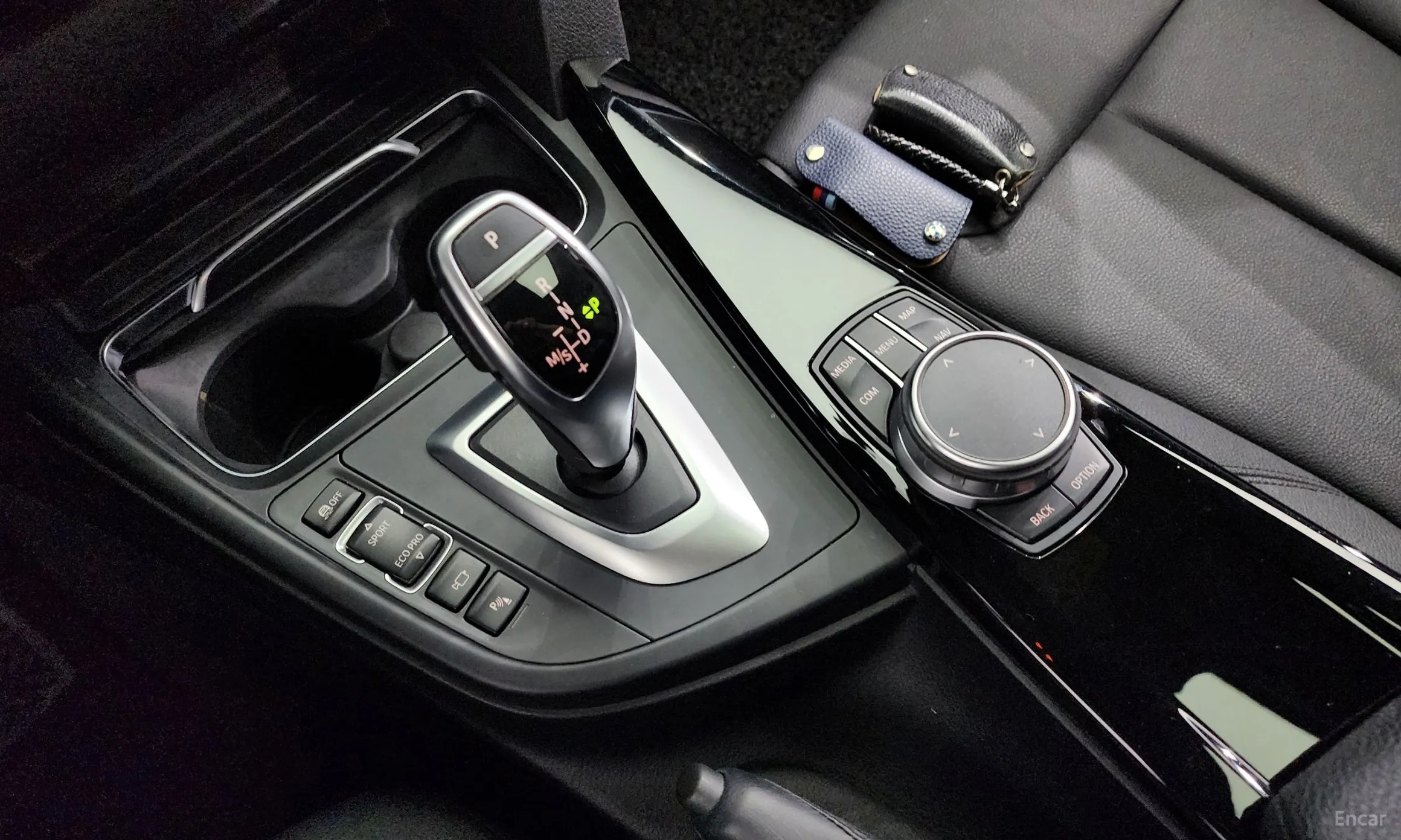 BMW Series 4 (F32) превью 9