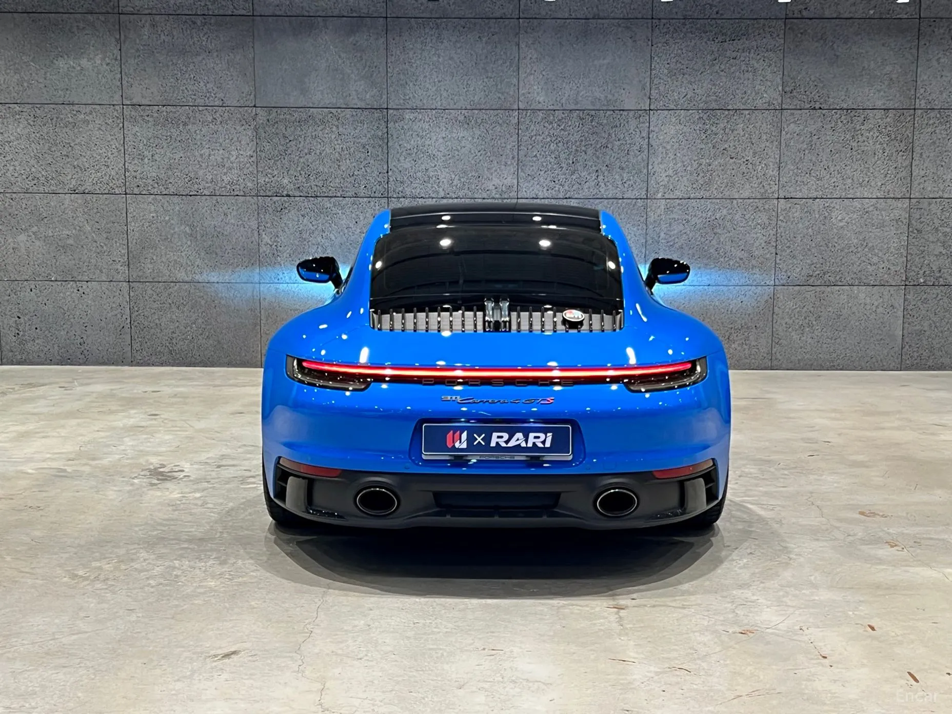 Porsche 911 (992) превью 6