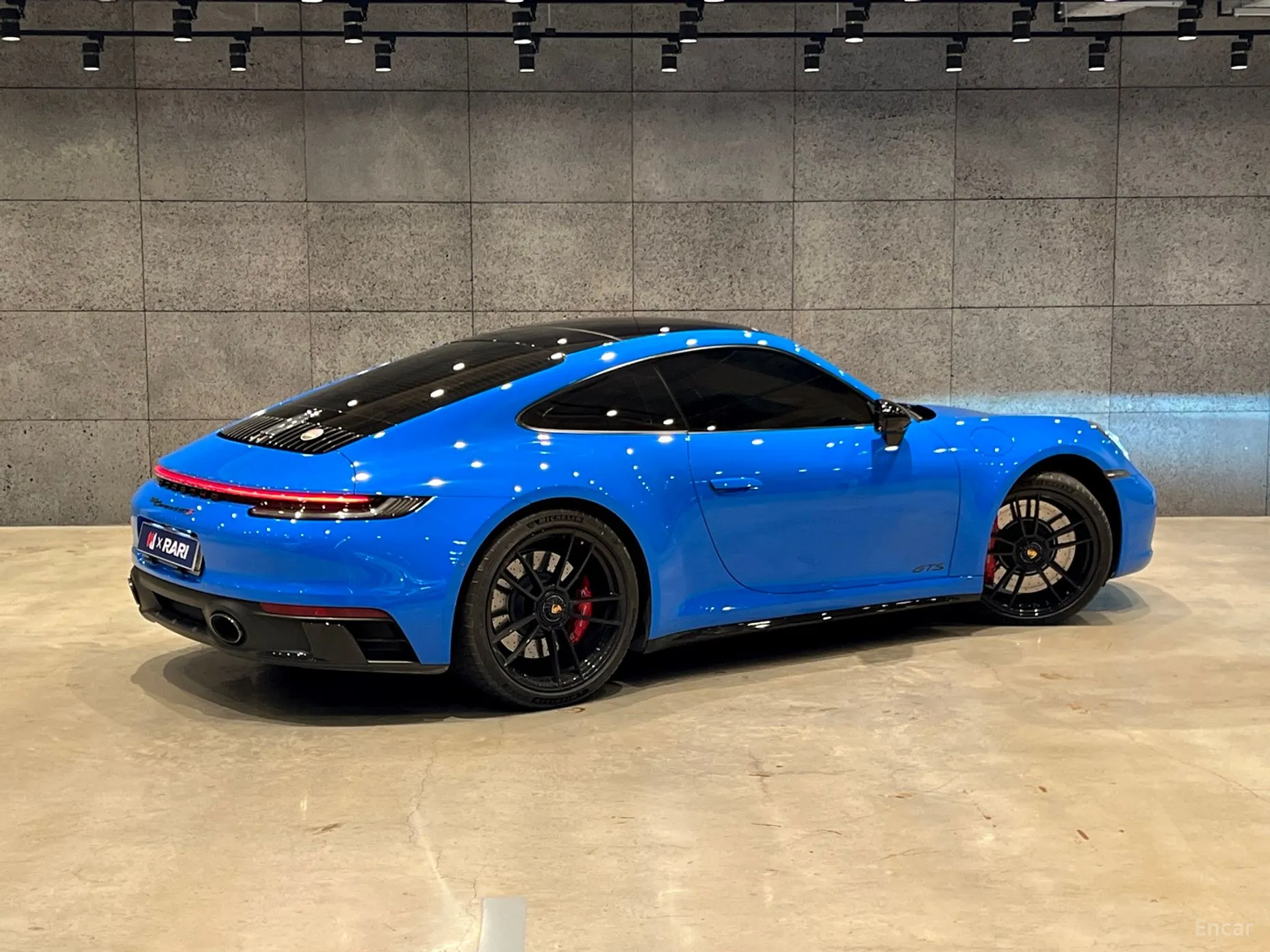 Porsche 911 (992) превью 7