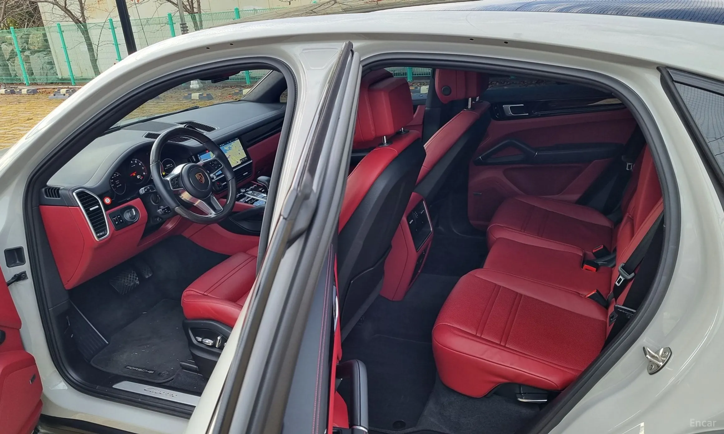 Porsche Cayenne (PO536) превью 15