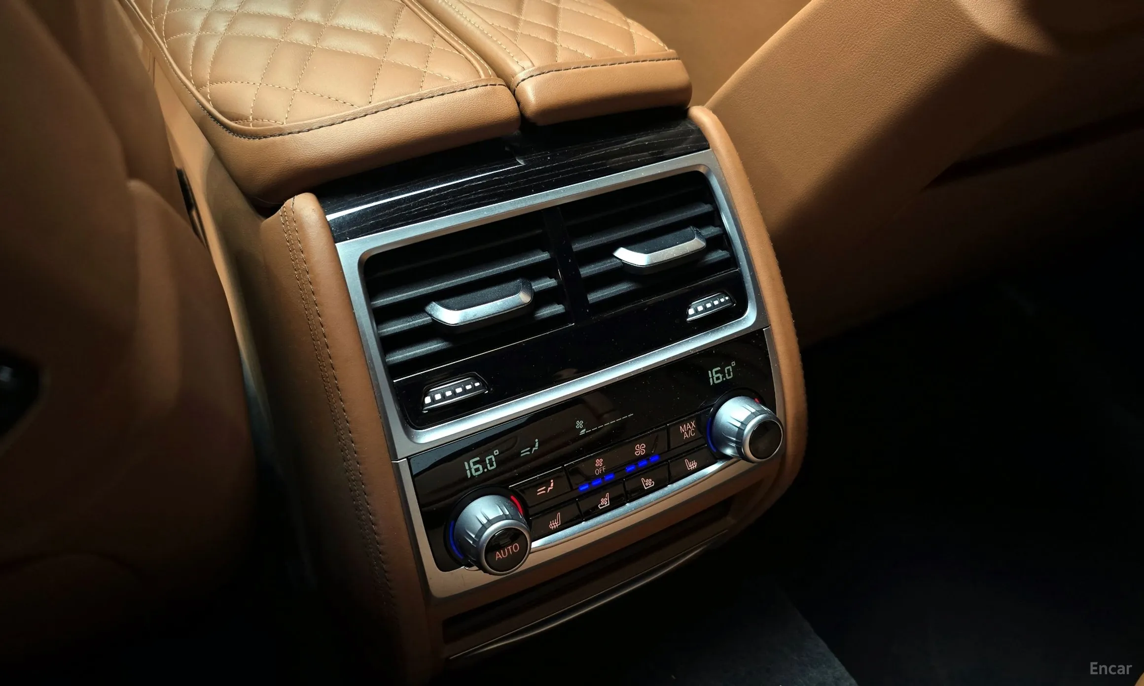 BMW 7 Series (G11) превью 16