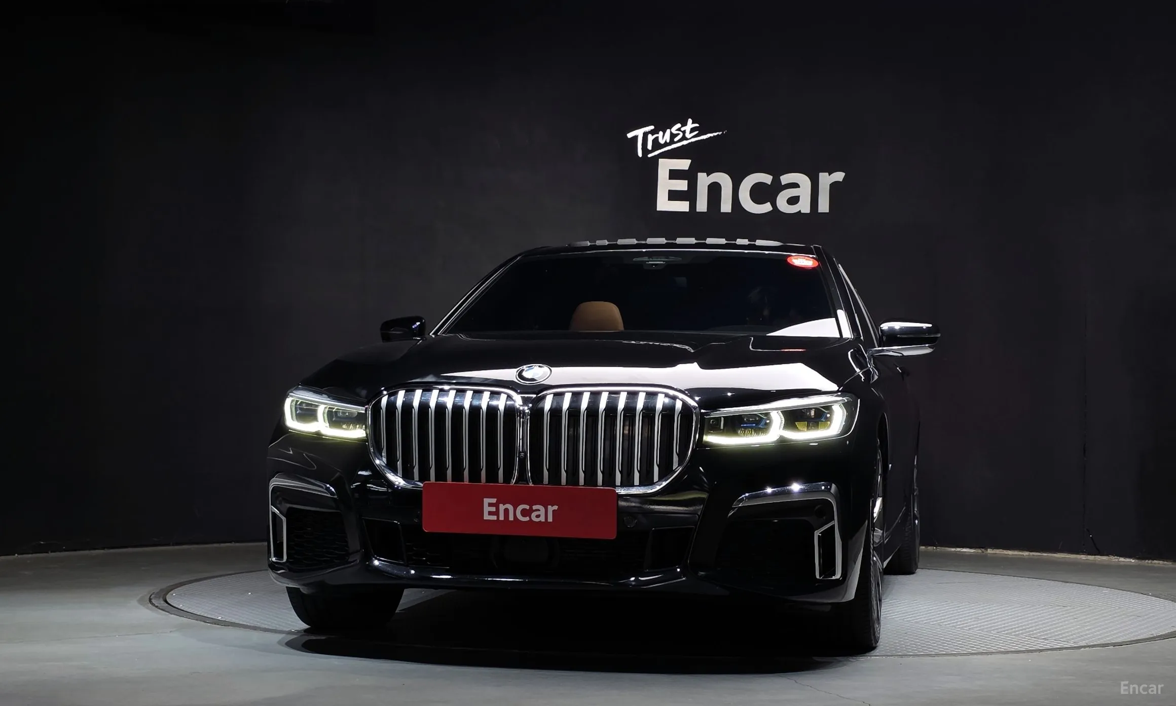 BMW 7 Series (G11) превью 3