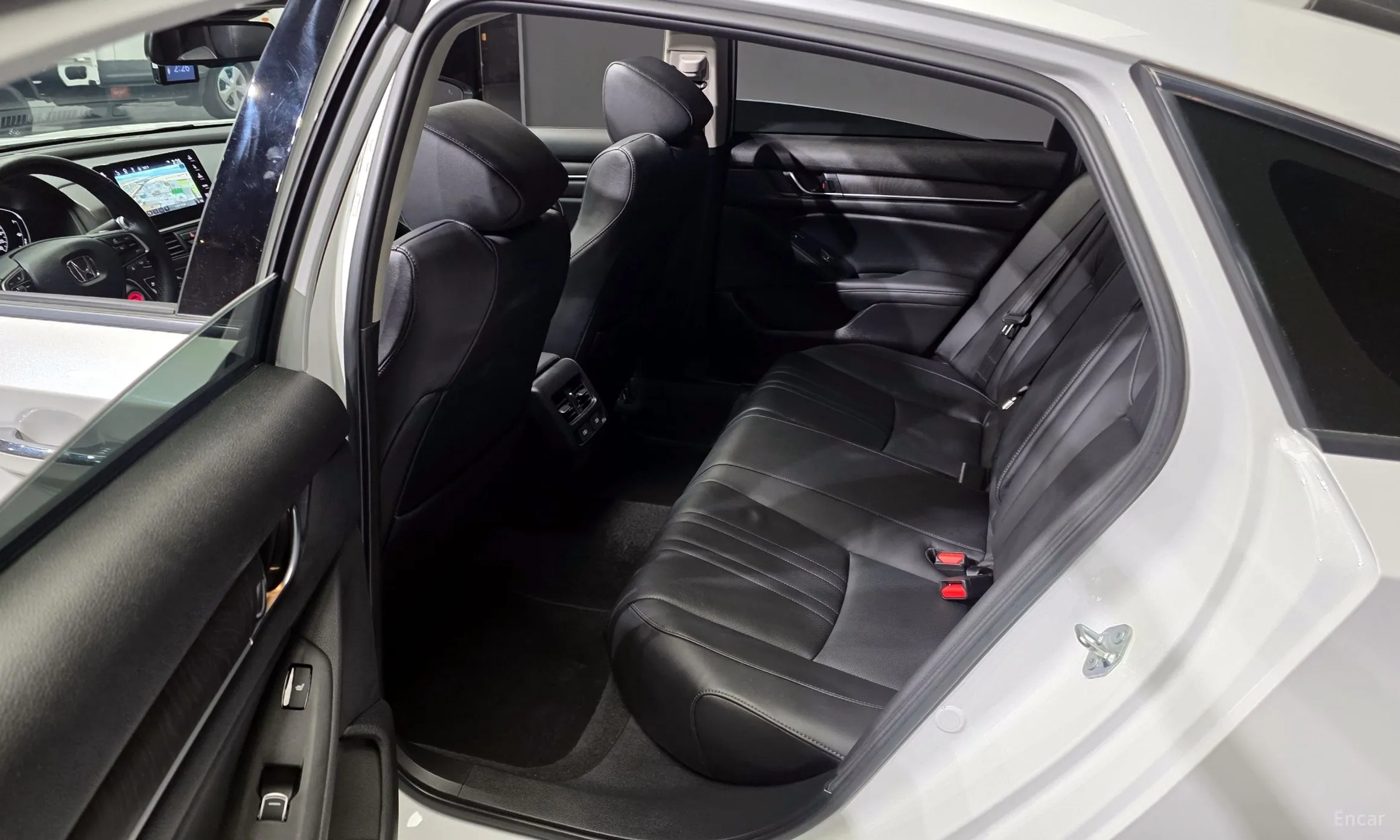 Honda Accord 10th Generation превью 11